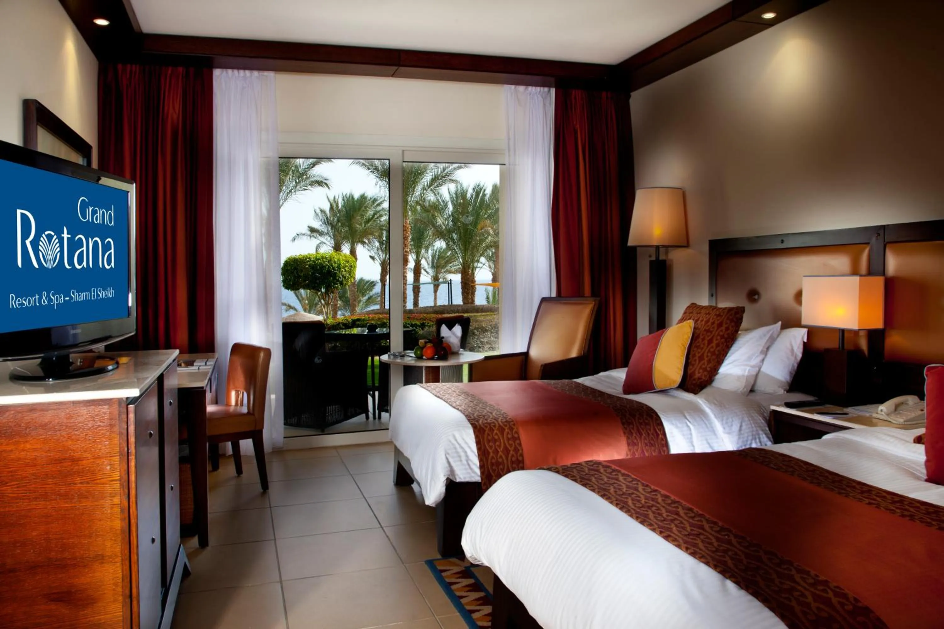 Bedroom, Bed in Grand Rotana Resort & Spa