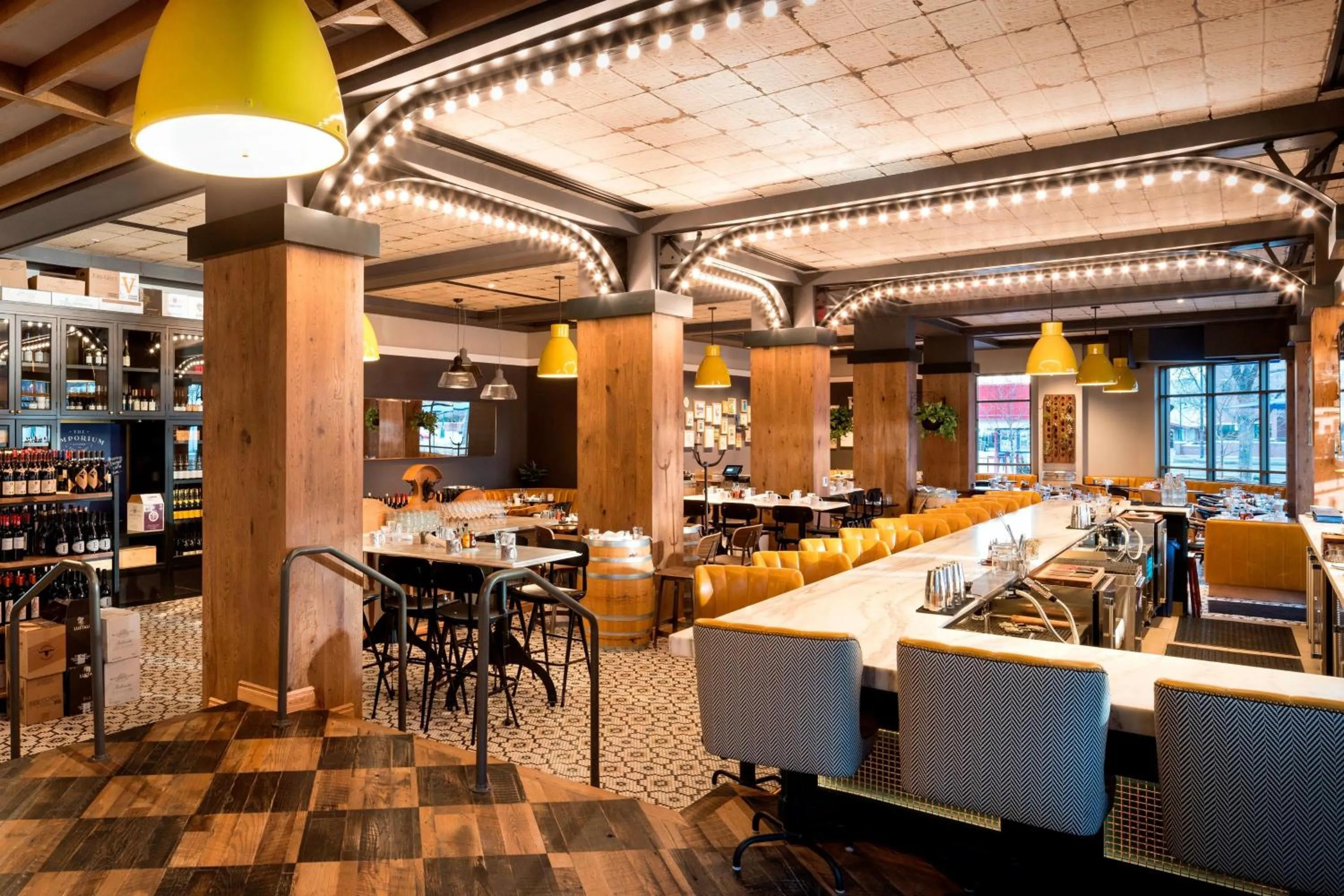 Restaurant/places to eat in The Elizabeth Hotel, Autograph Collection