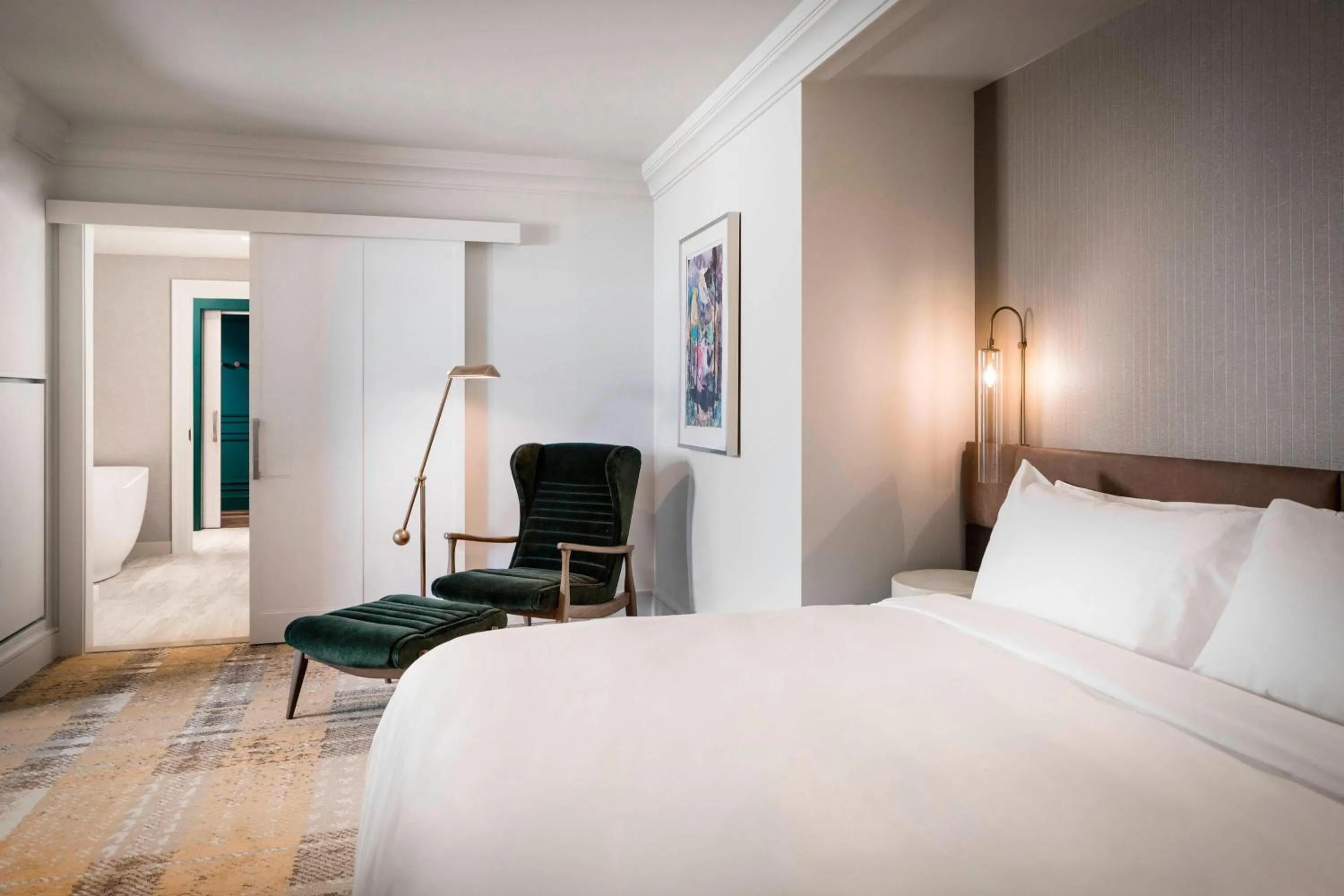 Bedroom, Bed in The Elizabeth Hotel, Autograph Collection