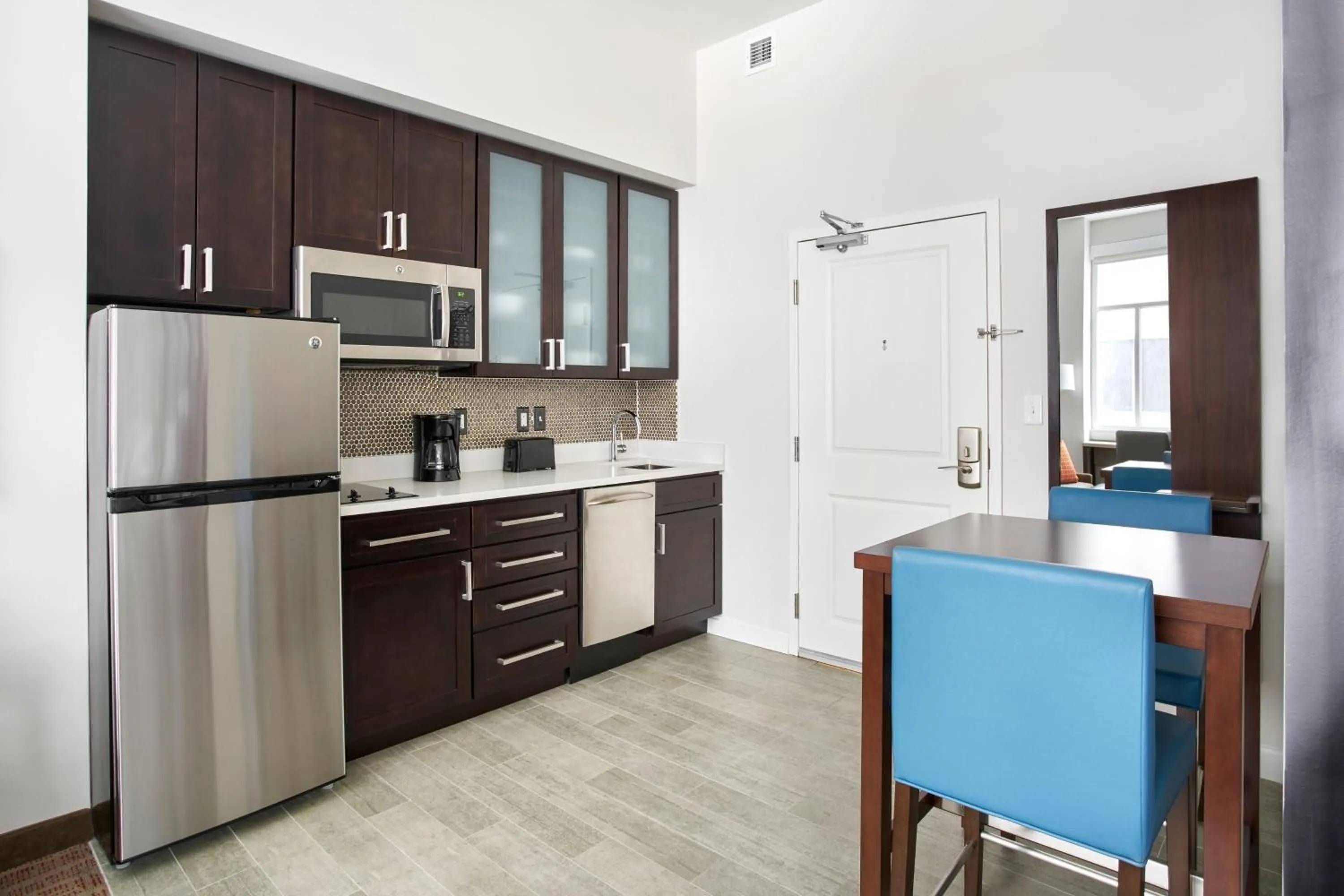 Kitchen or kitchenette in Residence Inn by Marriott Wilmington Downtown