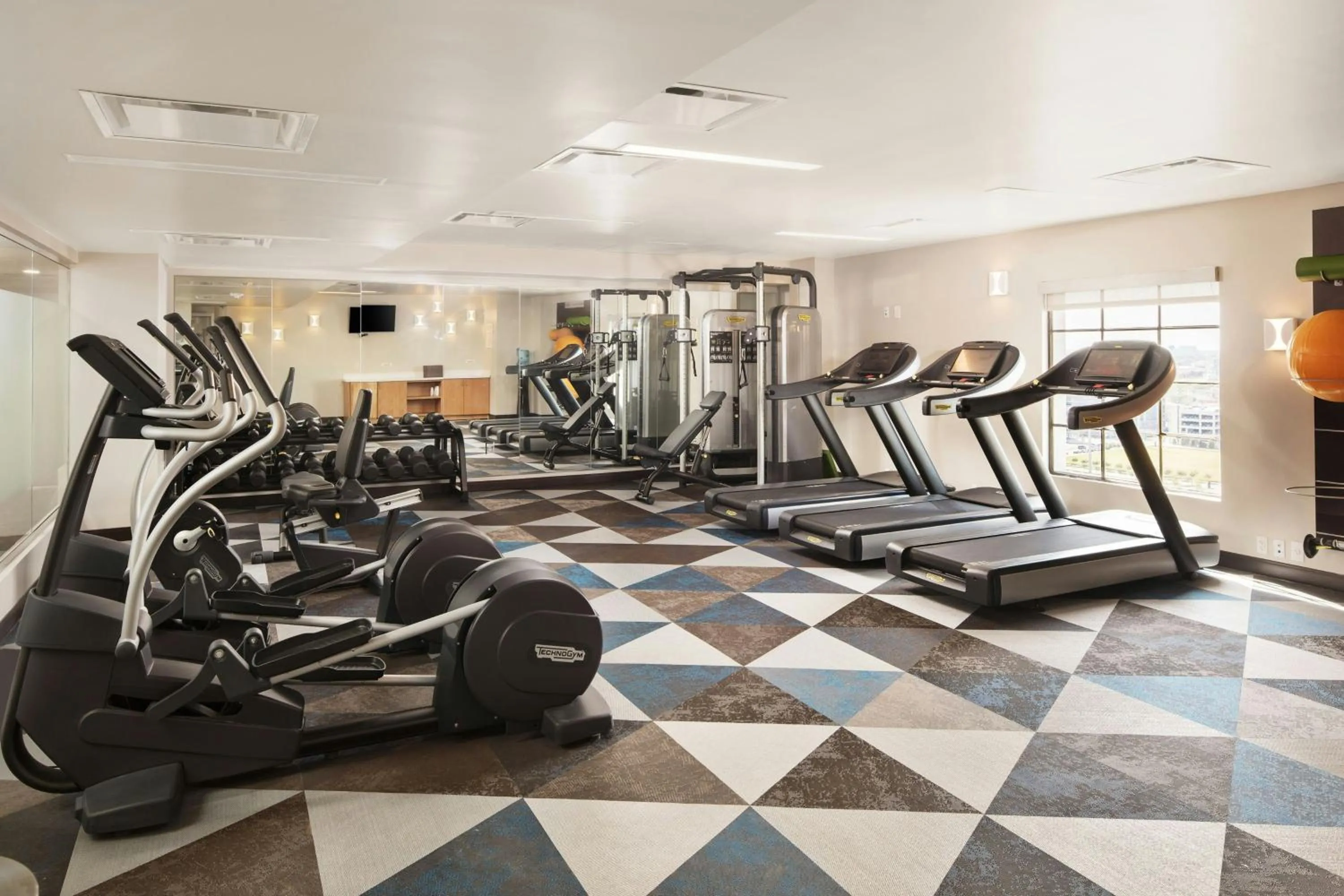 Fitness centre/facilities in SpringHill Suites by Marriott New Orleans Downtown/Canal Street