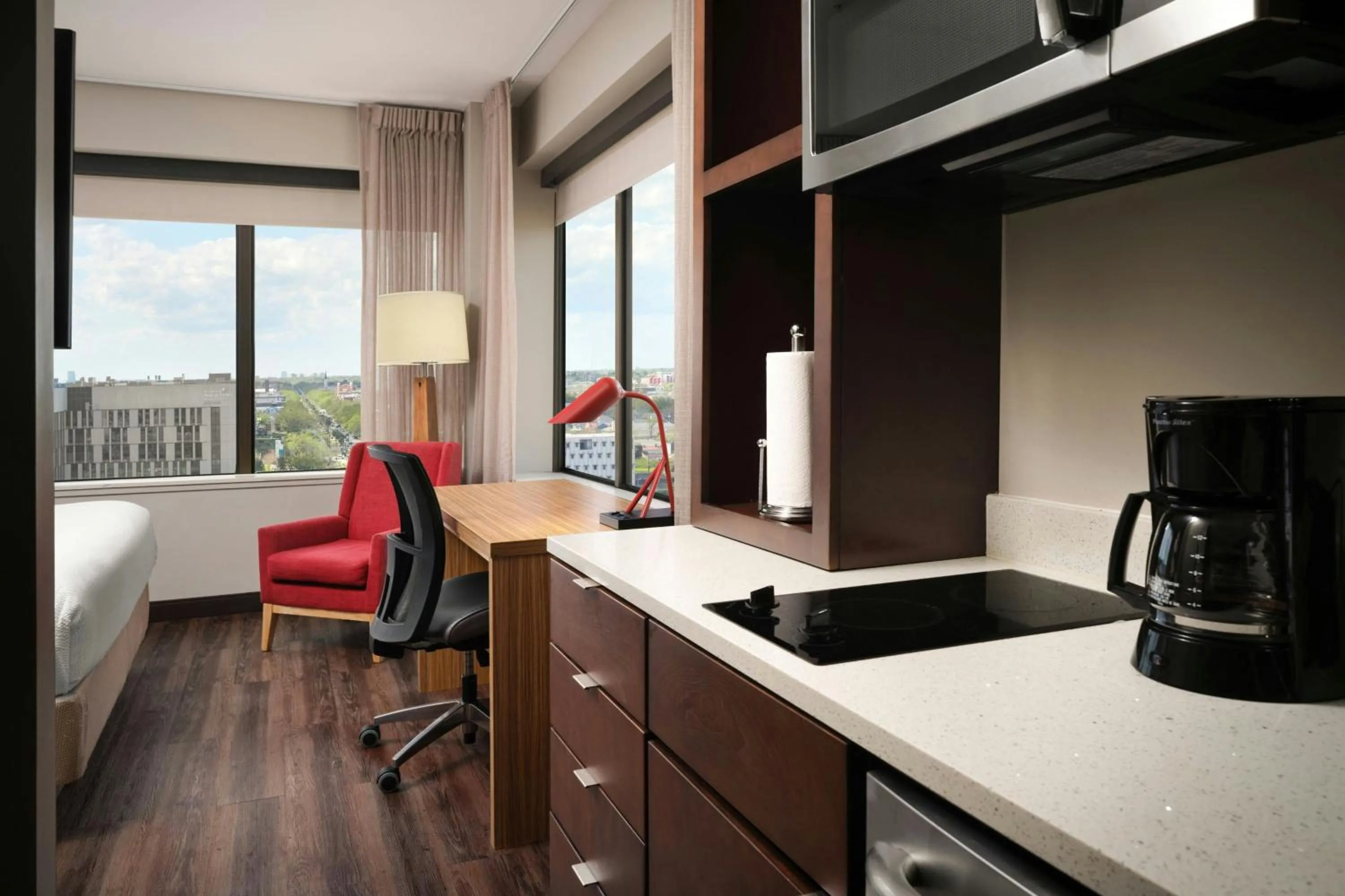 Kitchen or kitchenette in TownePlace Suites by Marriott New Orleans Downtown/Canal Street