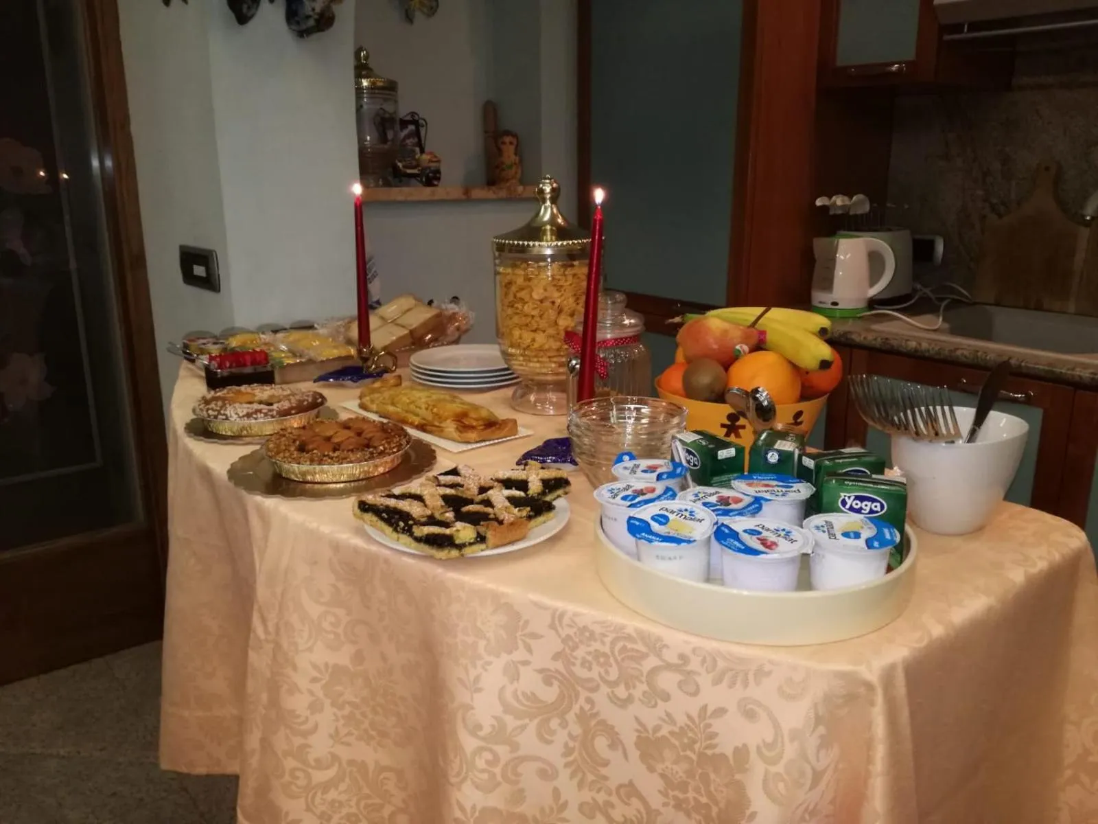 Buffet breakfast in B&B Villa Roberta