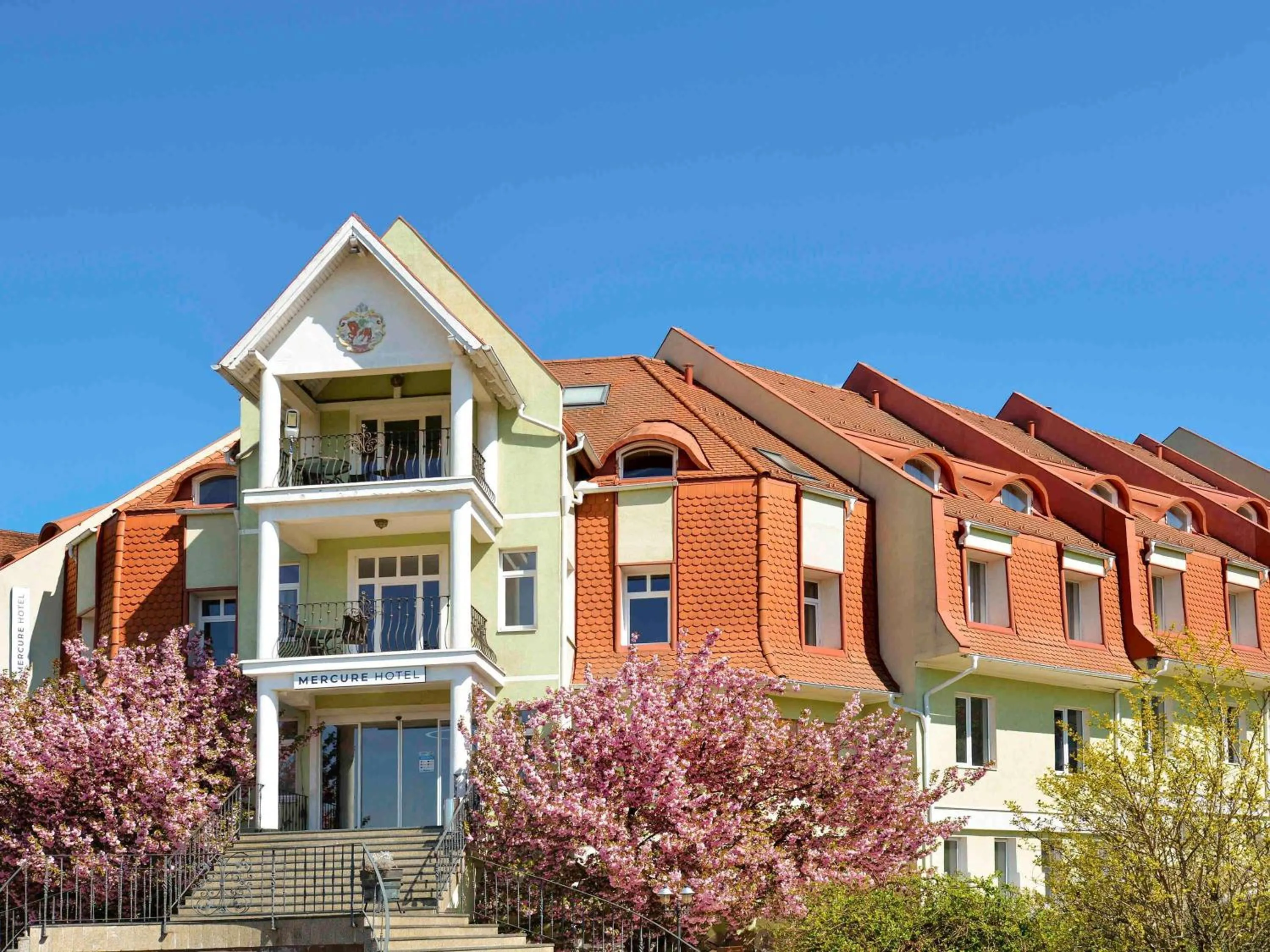 Property building in Mercure Medias Binderbubi Hotel And Spa