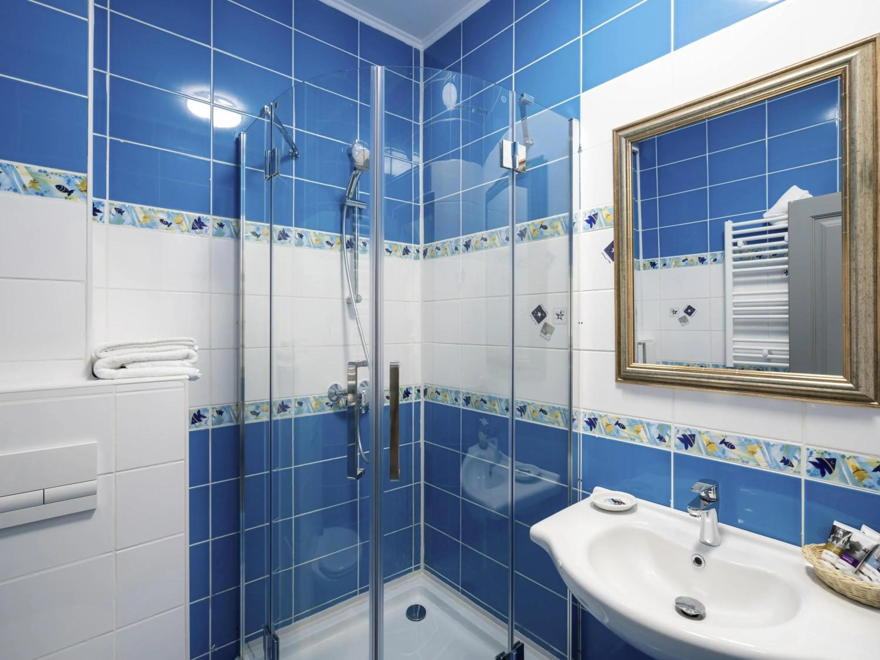 Bedroom in Mercure Medias Binderbubi Hotel And Spa