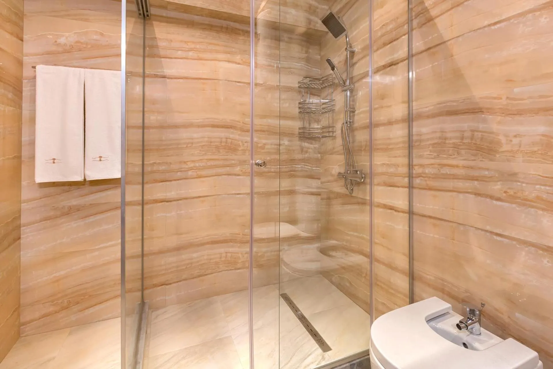 Shower in Argisht Partez Hotel ALL INCLUSIVE & BEACH BAR REBLS