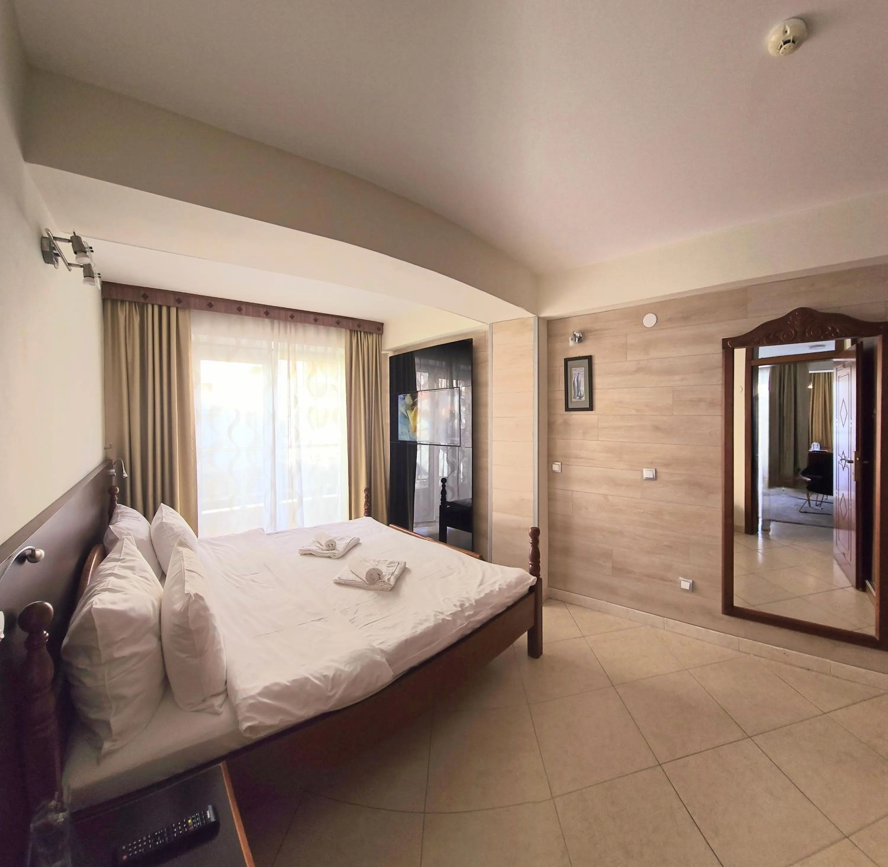 Bedroom, Bed in Royal View Hotel and SPA