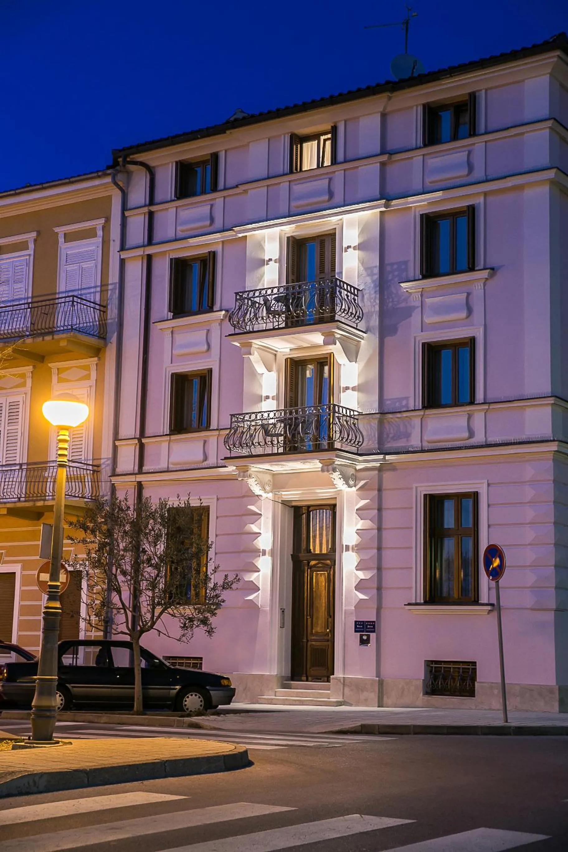 Facade/entrance in Apartments Villa Castello