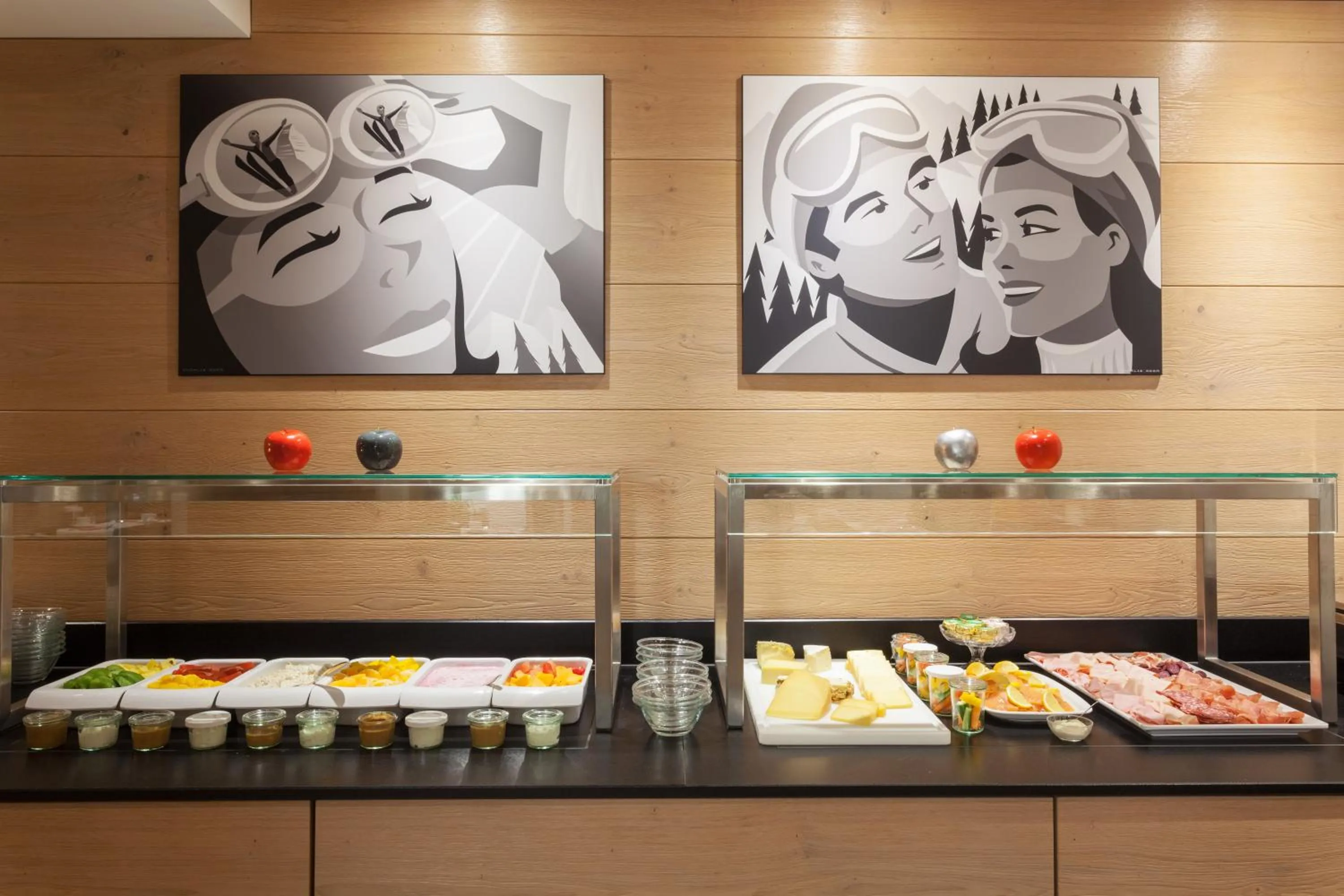 Buffet breakfast in Hotel Eden Wellness