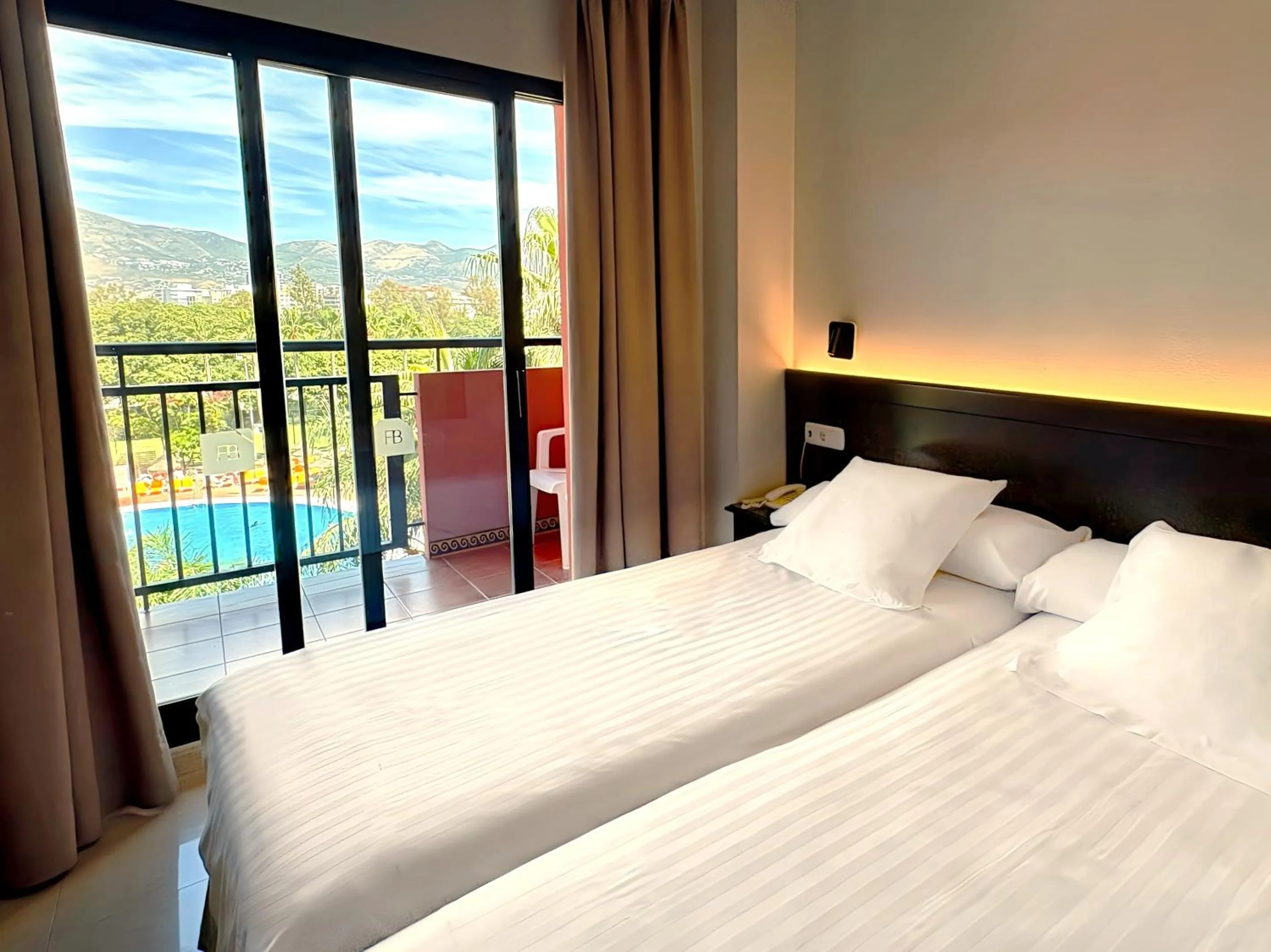 Bed in Fuengirola Beach Apartamentos Turísticos