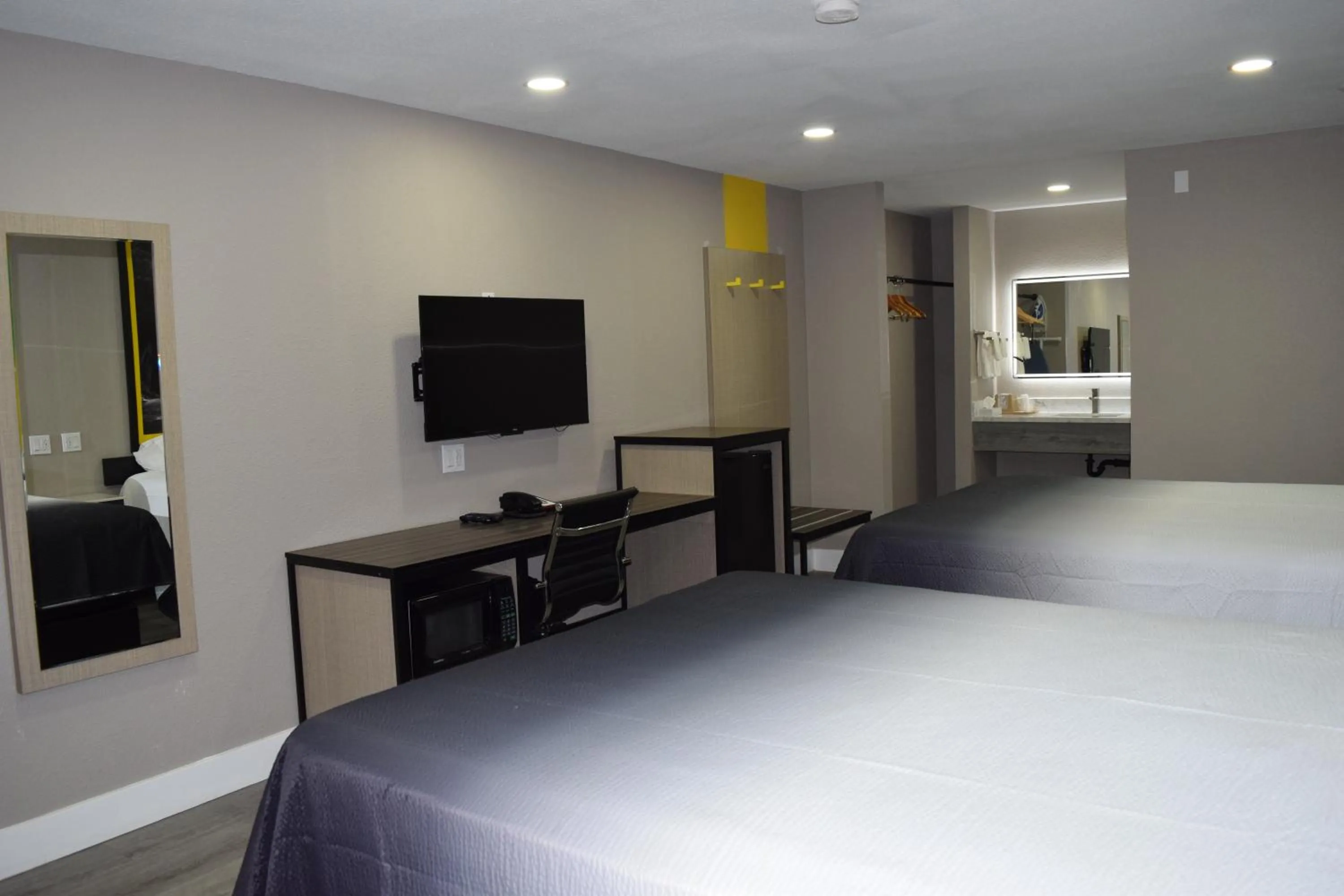 Bed in Super 8 by Wyndham Visalia