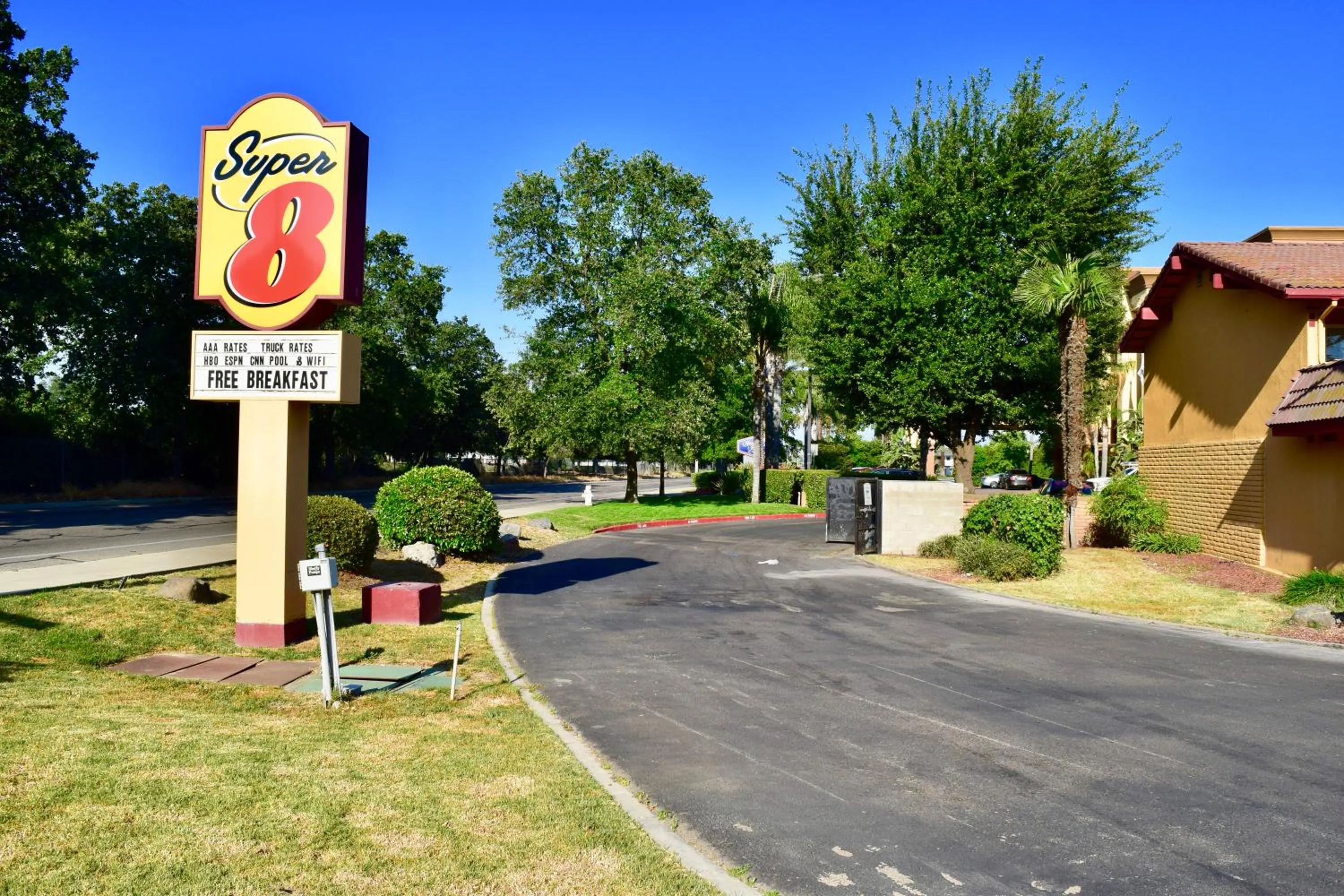 Street view in Super 8 by Wyndham Visalia