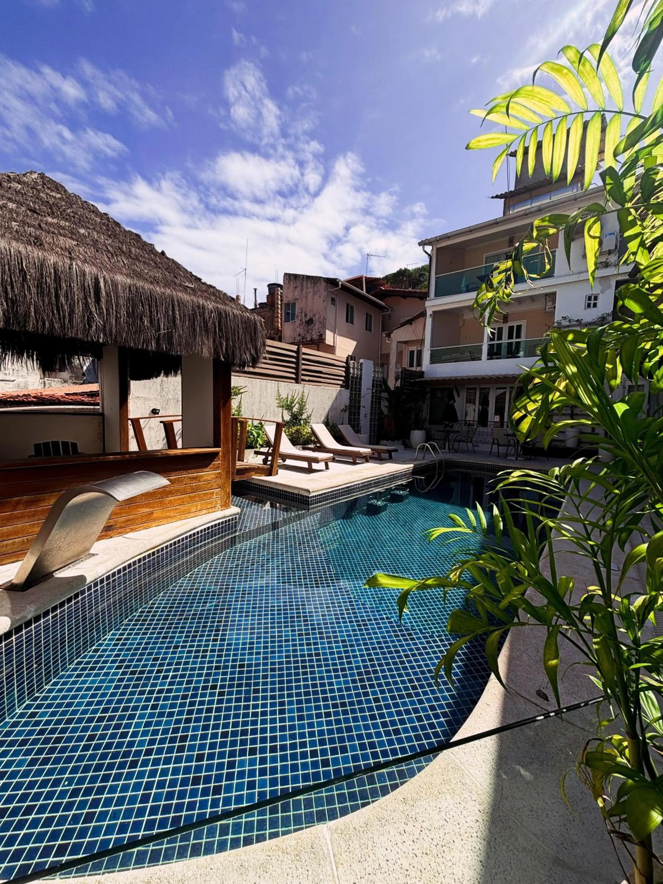 Swimming pool in Pousada Mareia