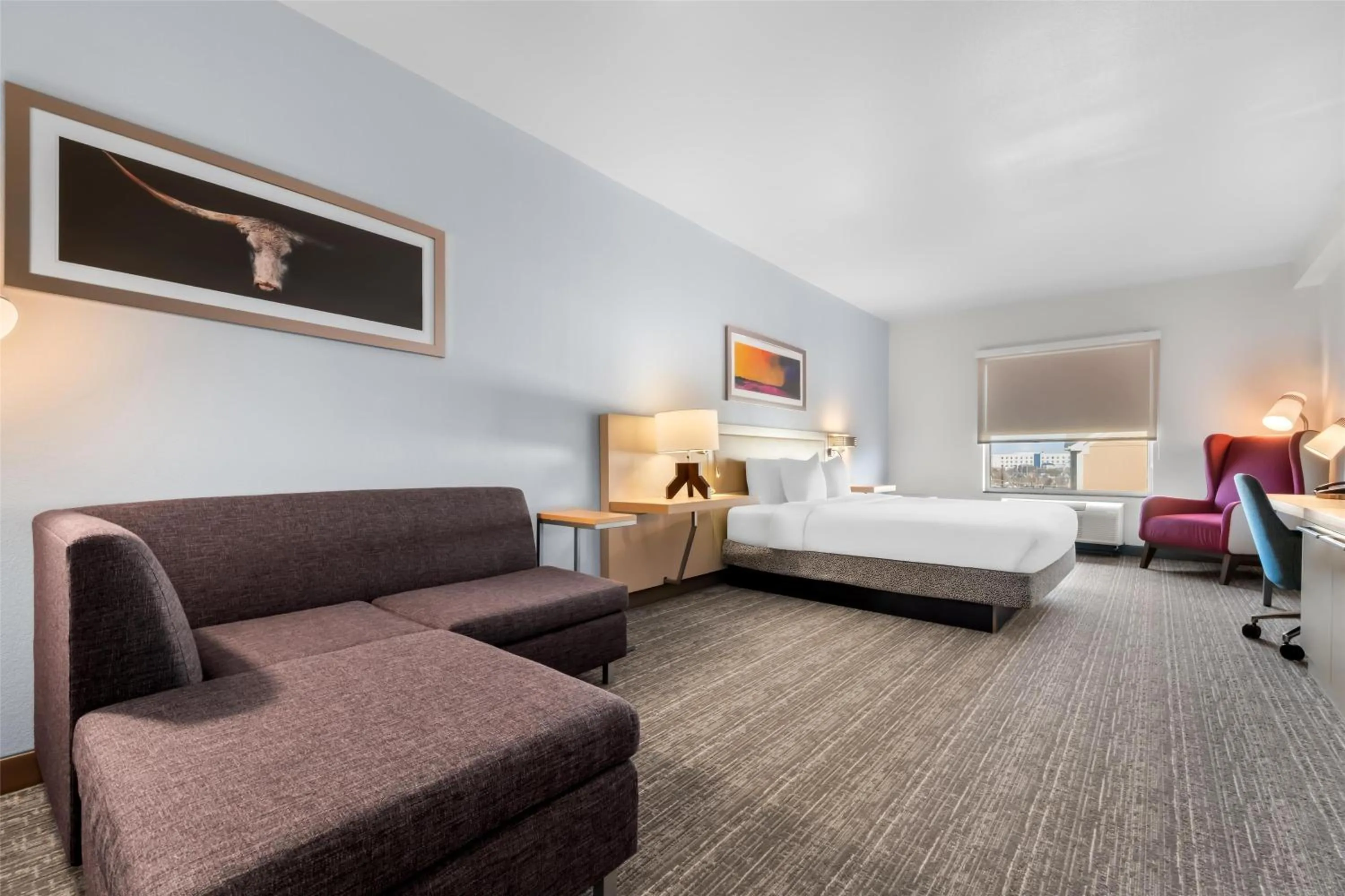 Living room, Bed in Hilton Garden Inn Amarillo