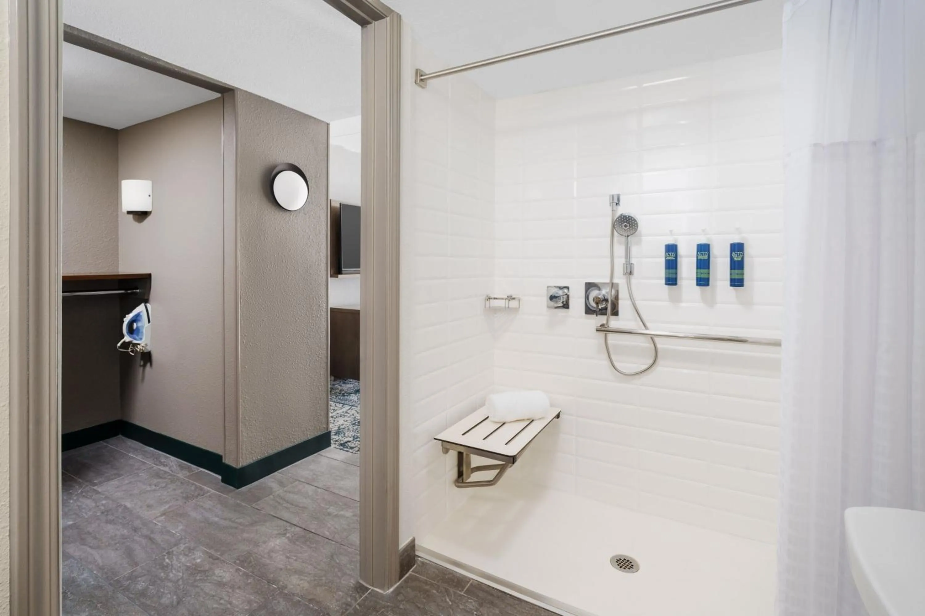 Bathroom in Four Points by Sheraton Destin - Fort Walton Beach