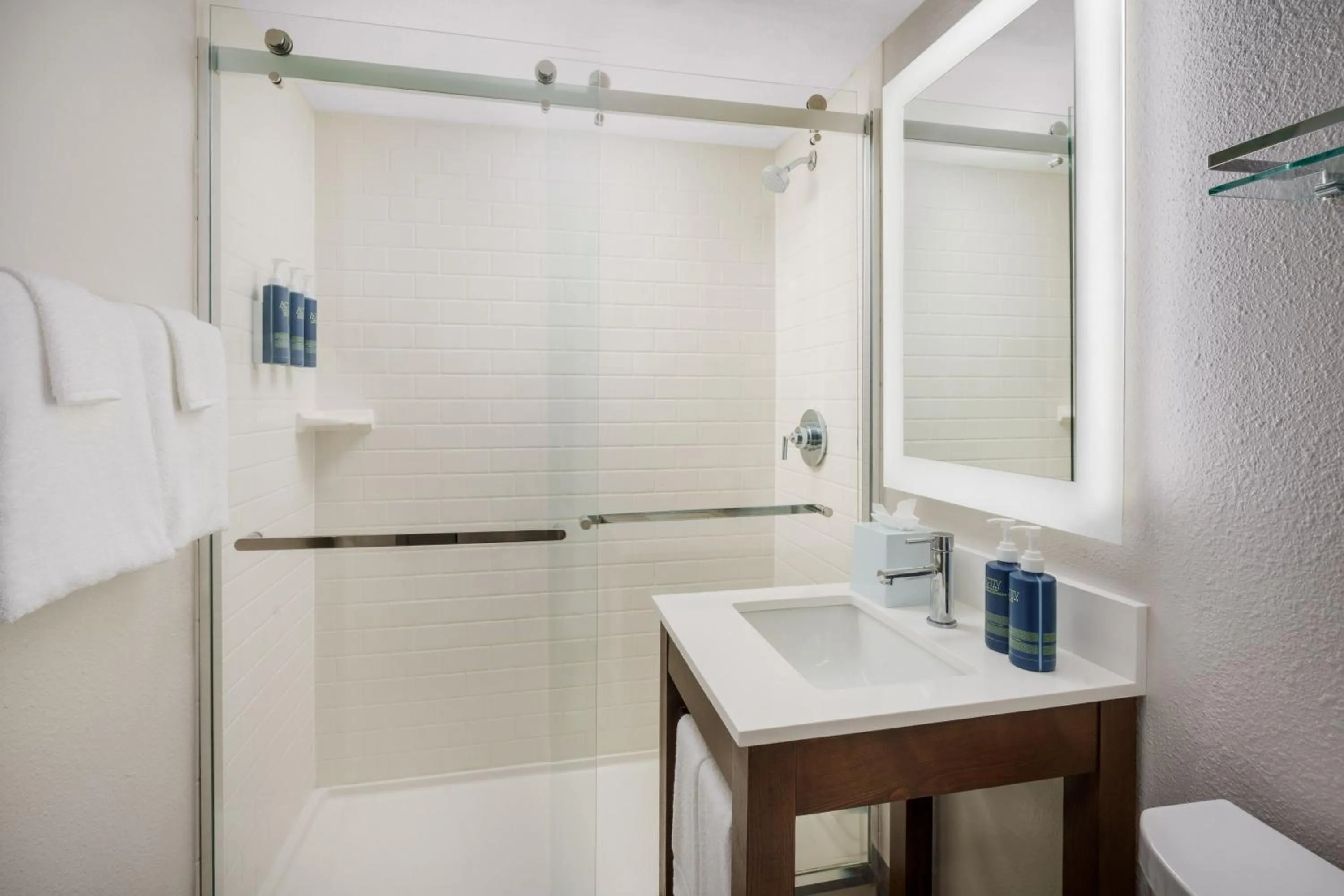 Bathroom in Four Points by Sheraton Destin - Fort Walton Beach
