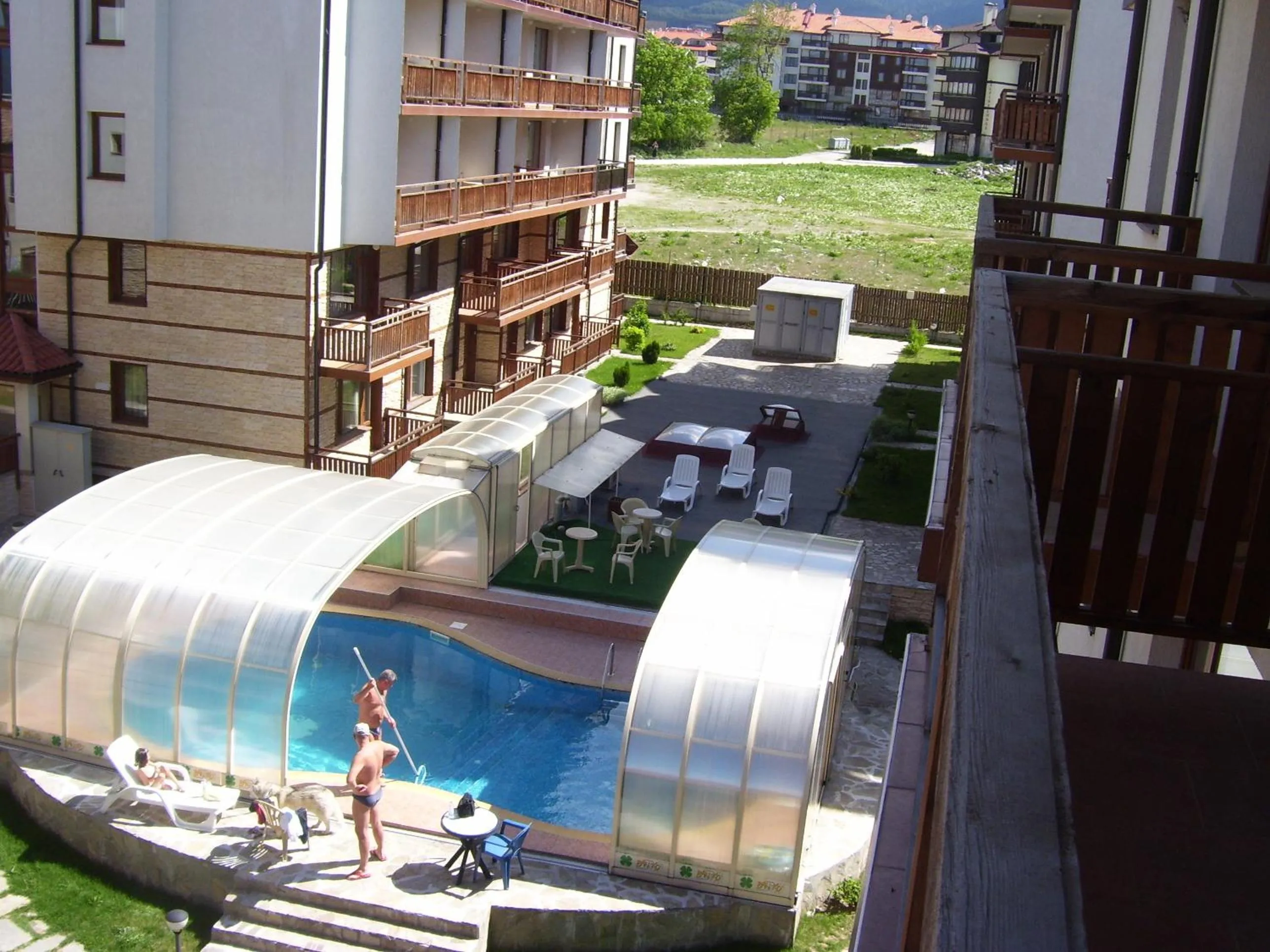Swimming pool in Apartments Four Leaf Clover Bansko to rent