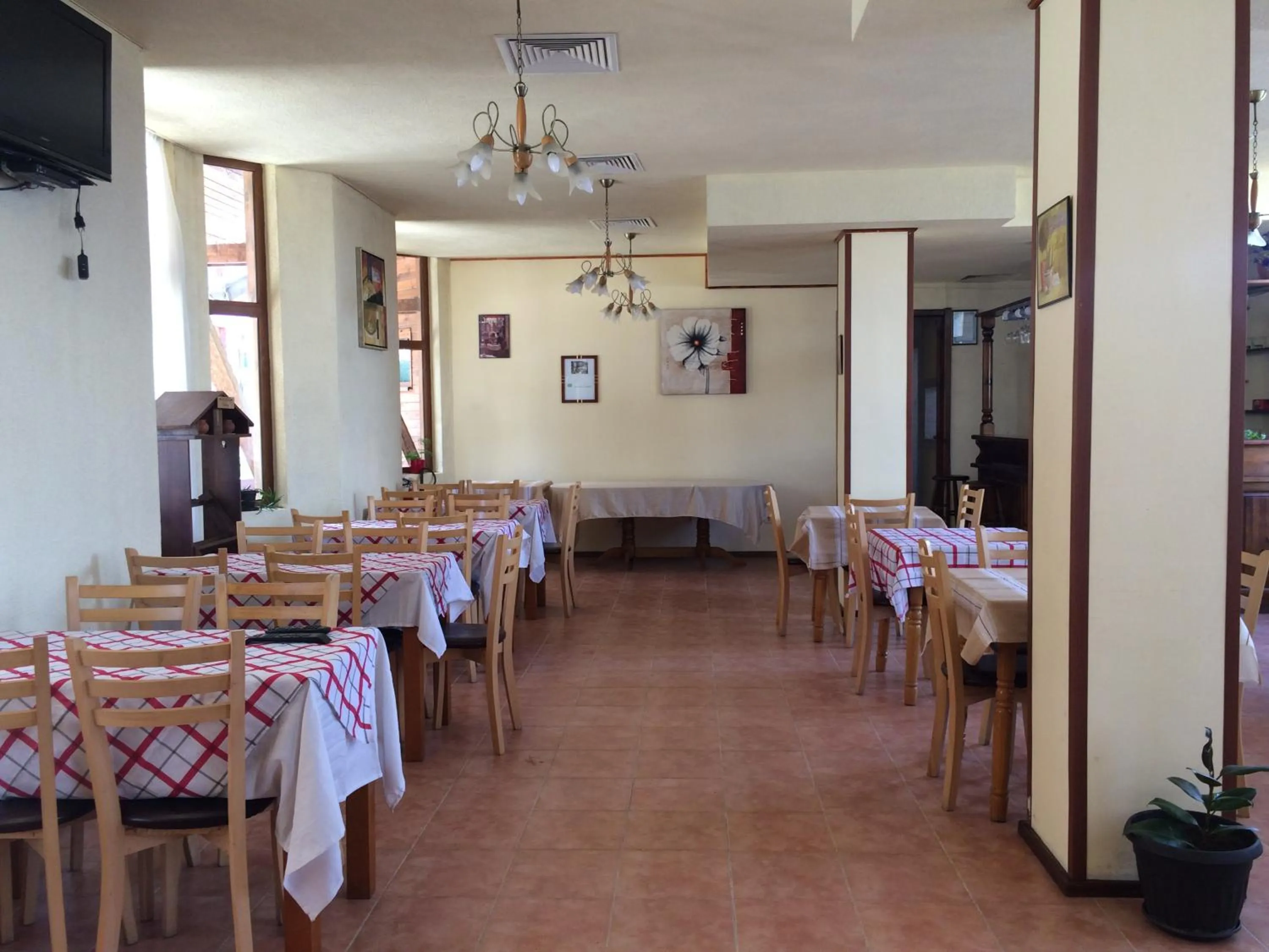 Restaurant/places to eat in Apartments Four Leaf Clover Bansko to rent