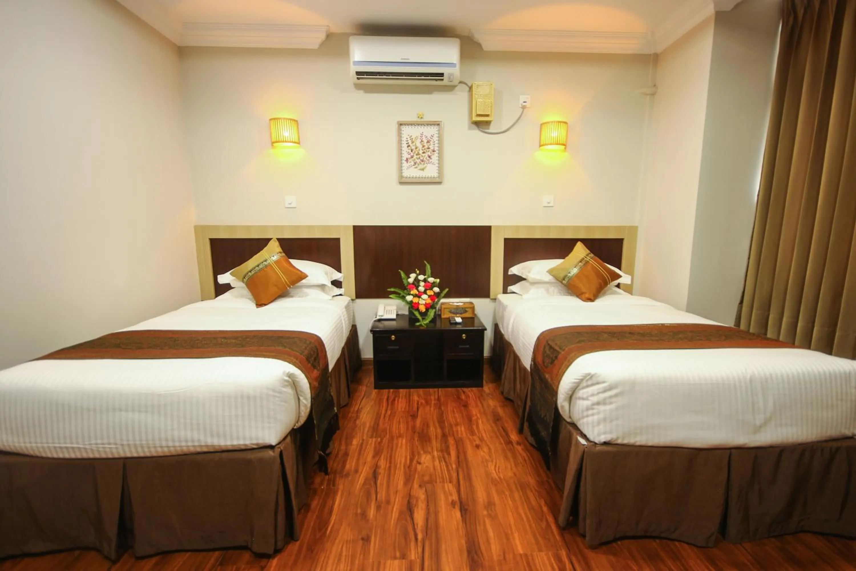 Bed in Immana Grand Inle Hotel