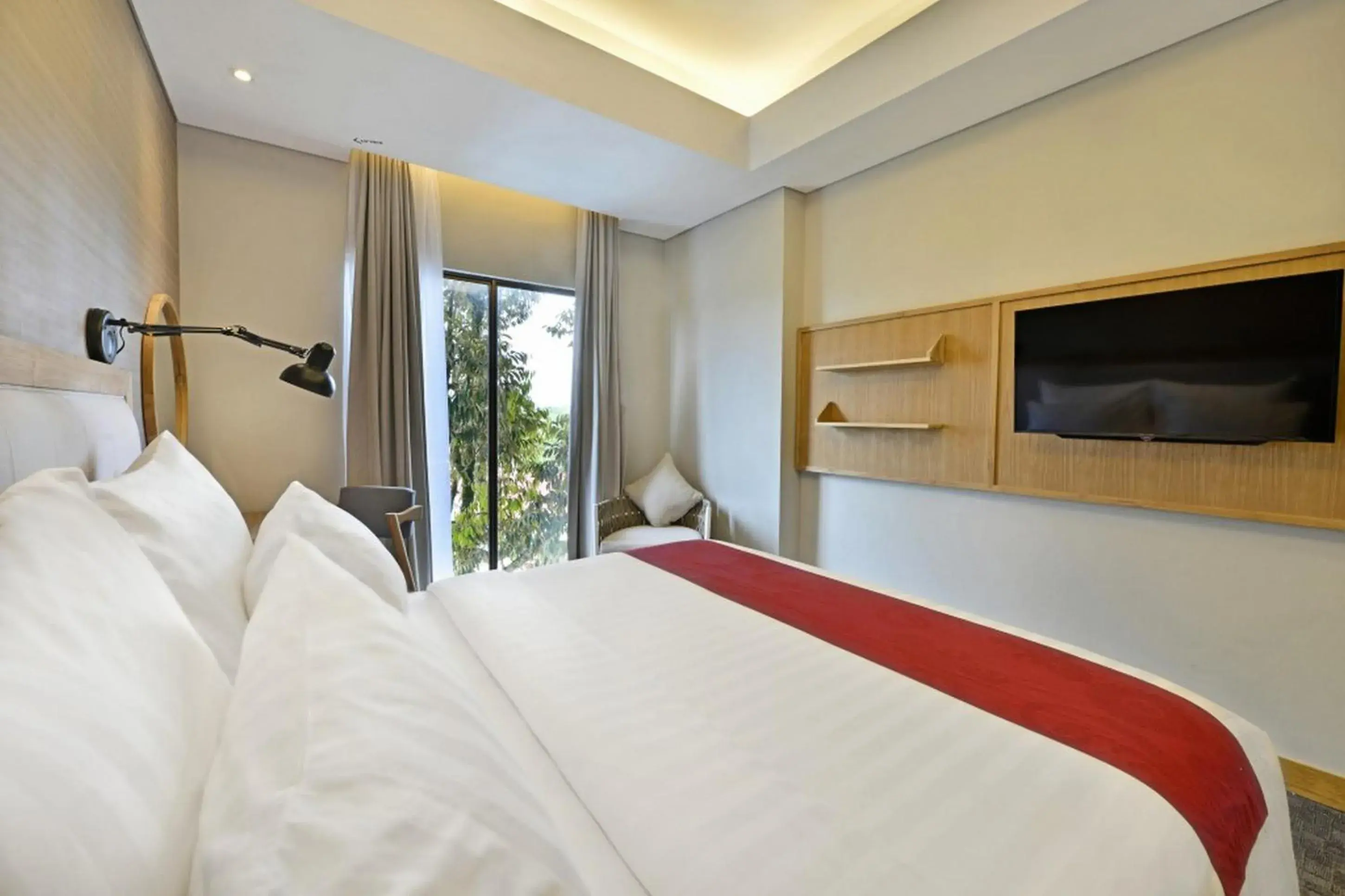 Deluxe Queen Room in Famvida Hotel Lubuklinggau Deluxe Queen Room in Famvida Hotel Lubuklinggau