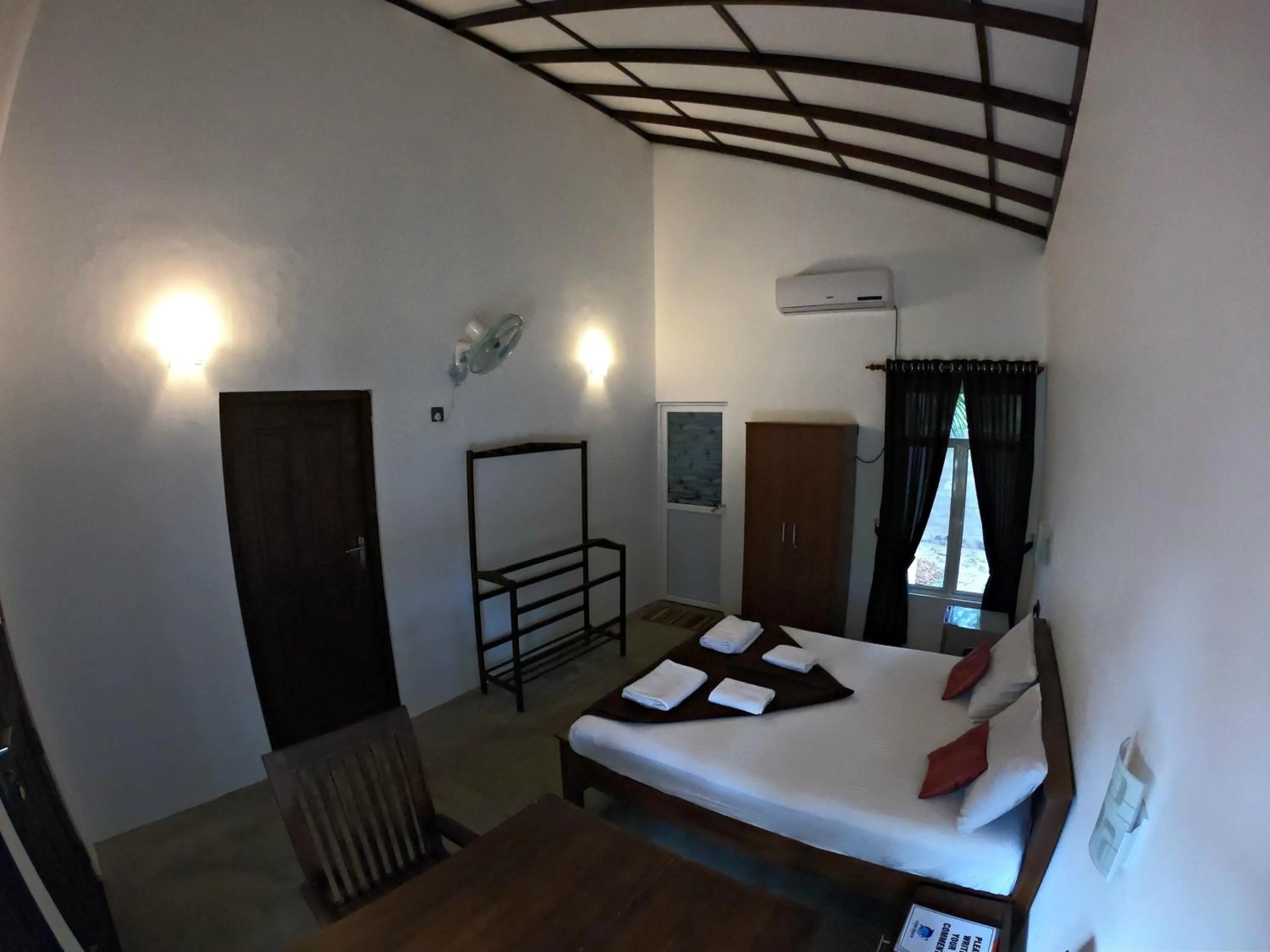 Photo of the whole room, Bed in Luna Beach Hotel