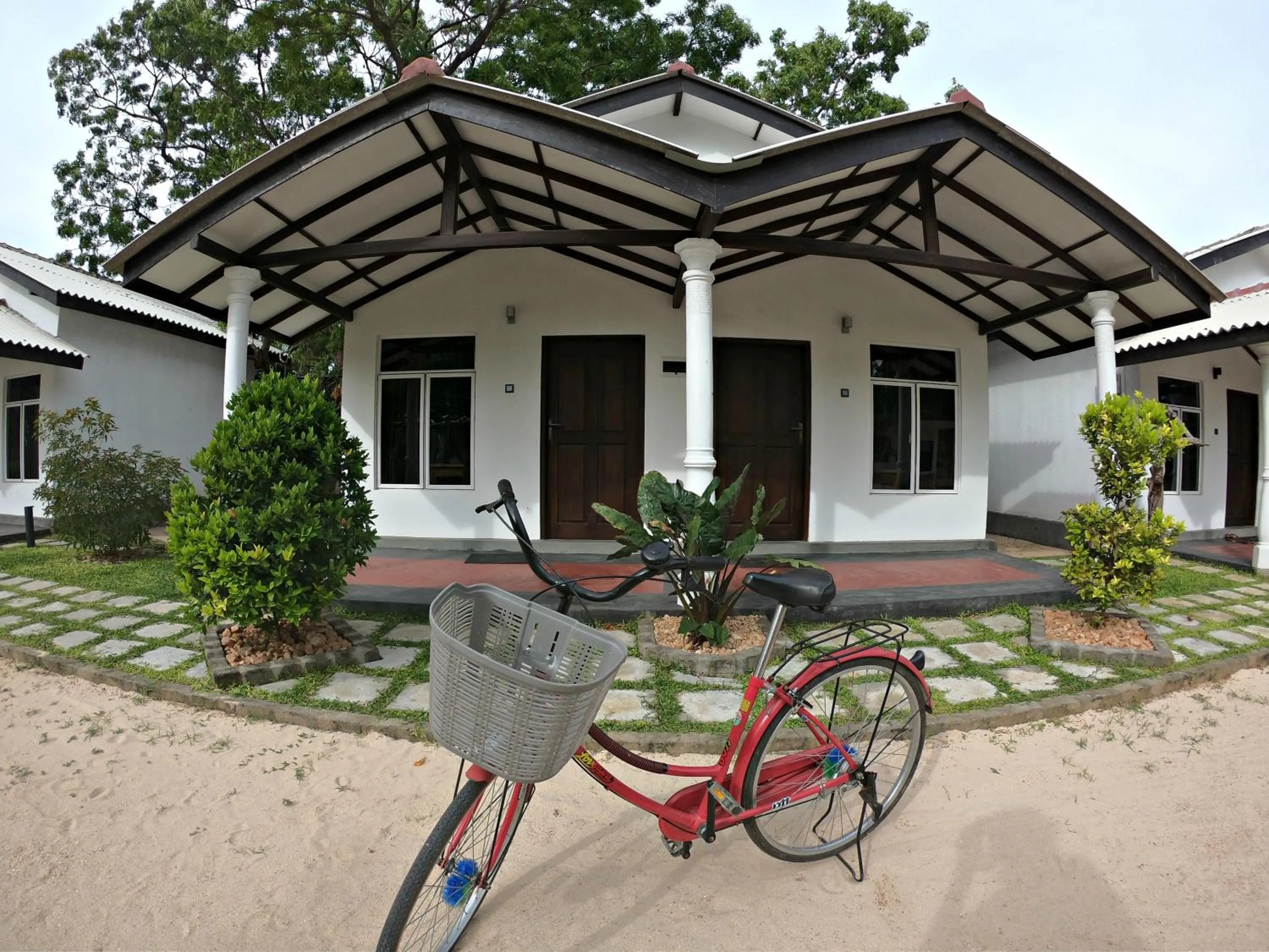 Garden view in Luna Beach Hotel
