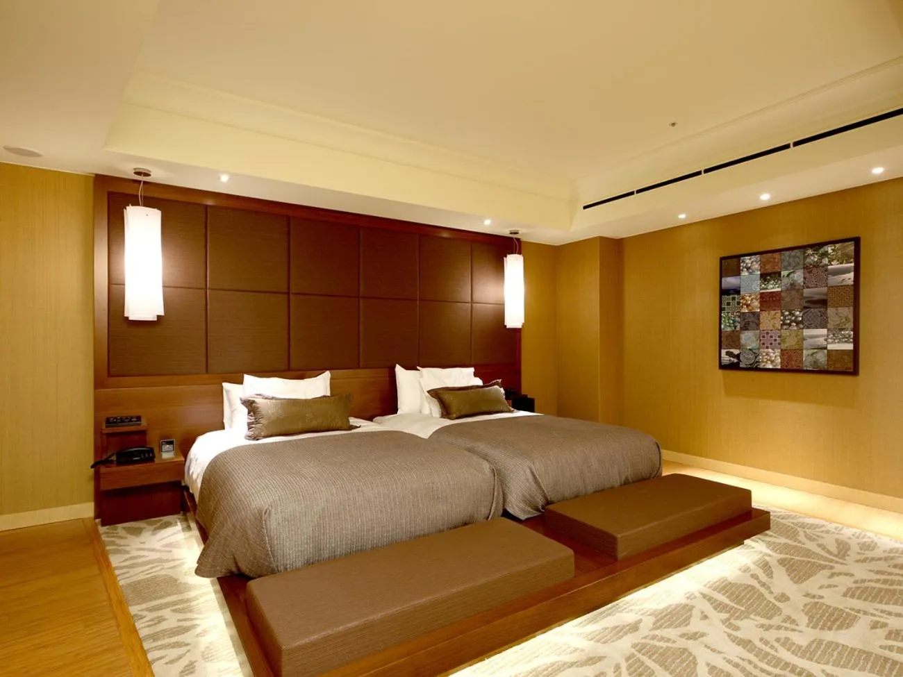 Bed in Shima Kanko Hotel The Bay Suites