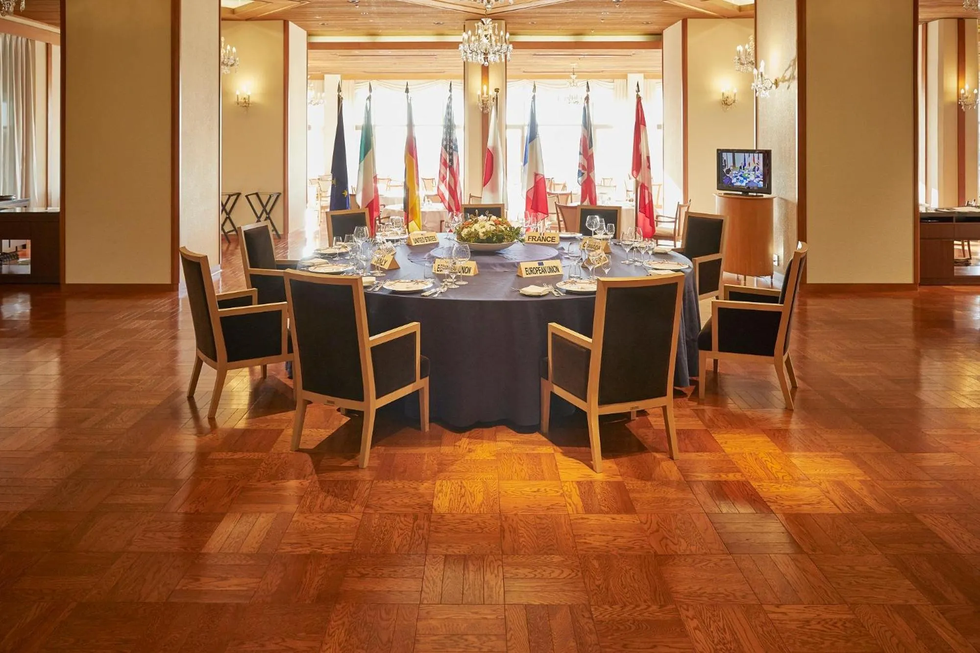 Restaurant/places to eat in Shima Kanko Hotel The Bay Suites