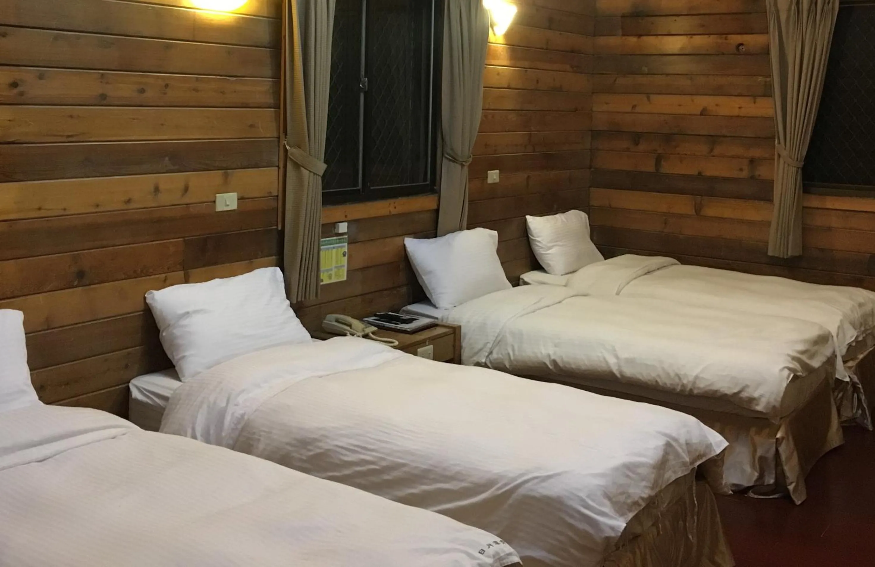 Bed in Sun Moon Lake Youth Hostel