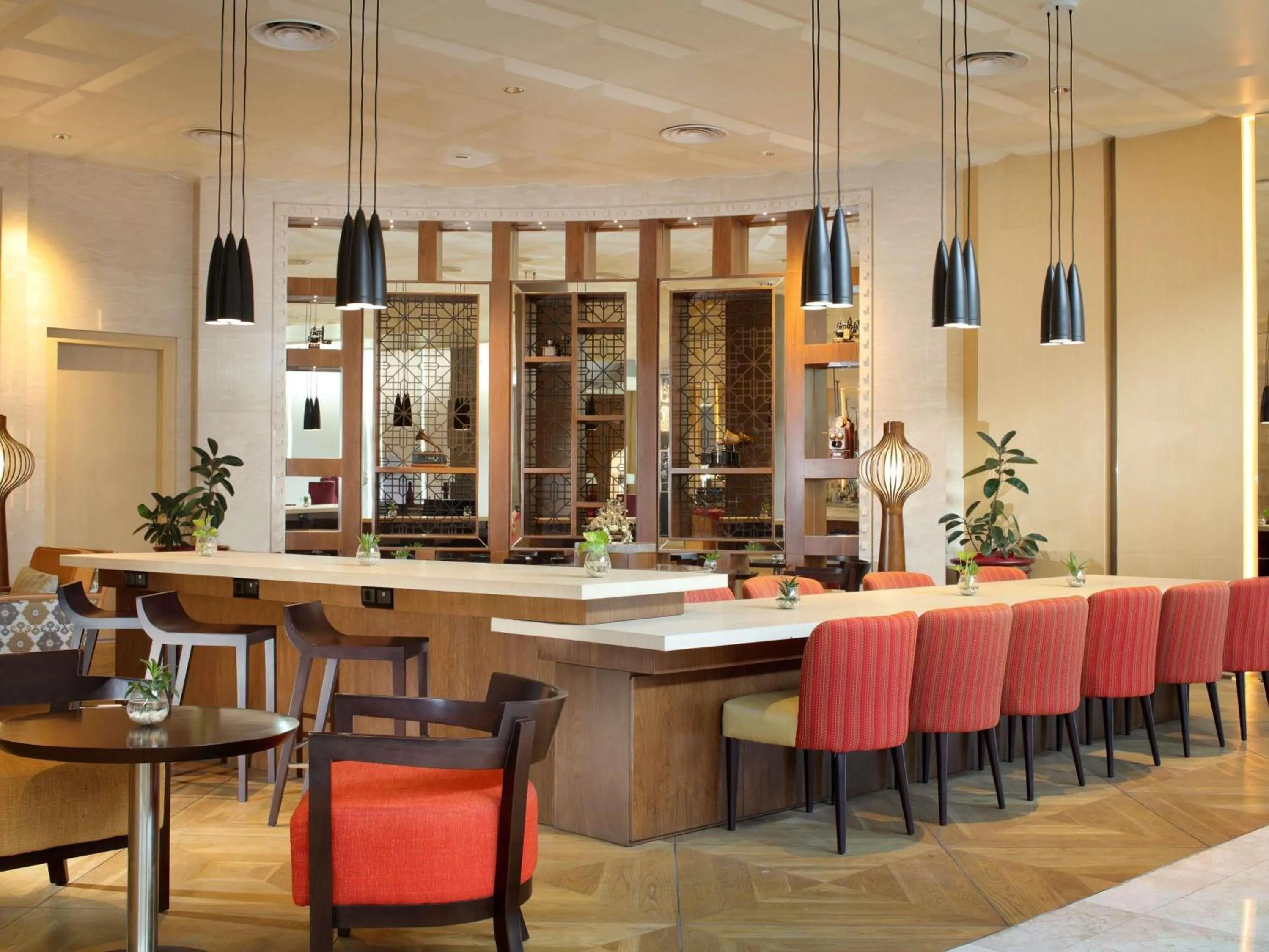 Lounge or bar in Grand Mercure Medan Angkasa