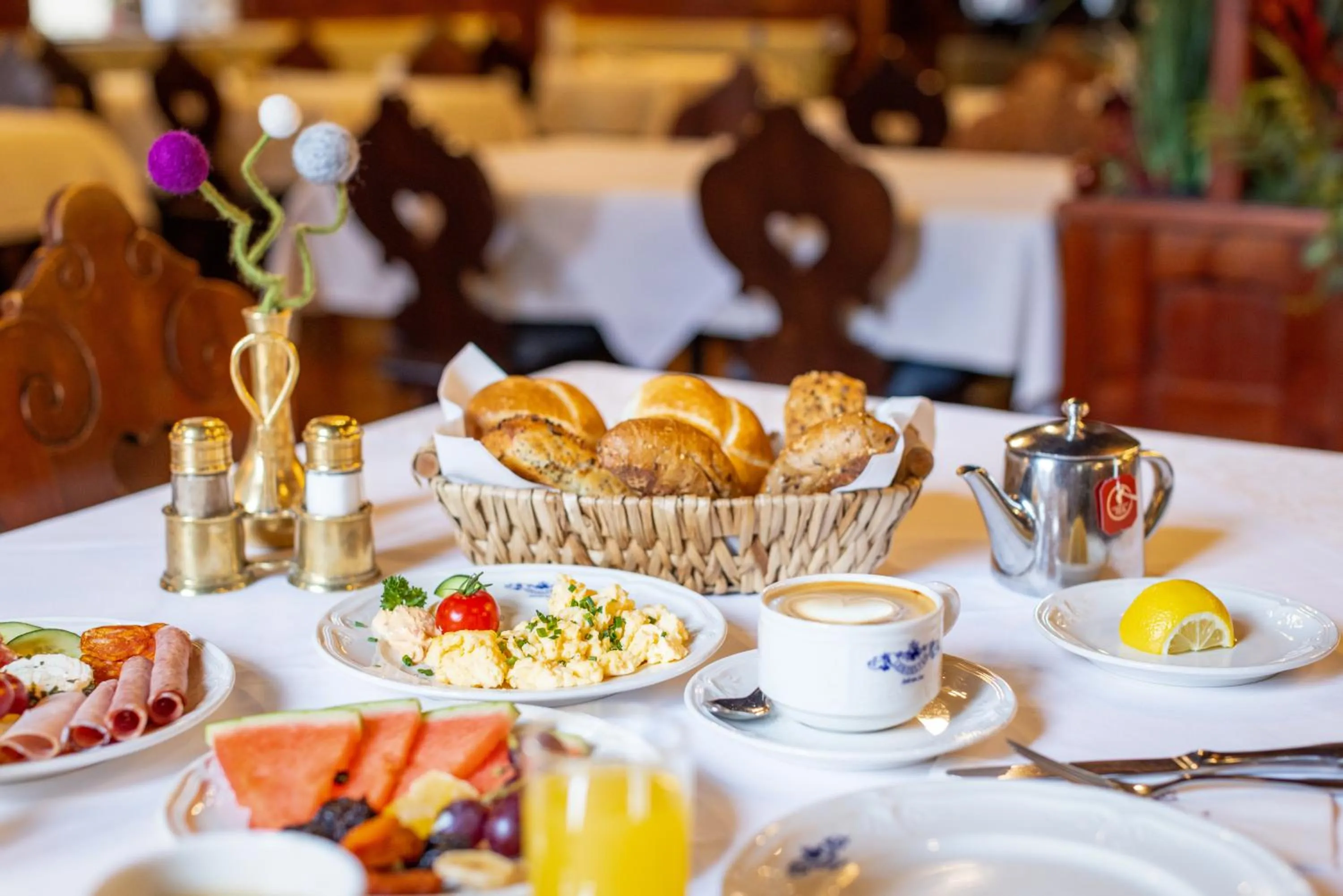 Breakfast in Hotel Lebzelter