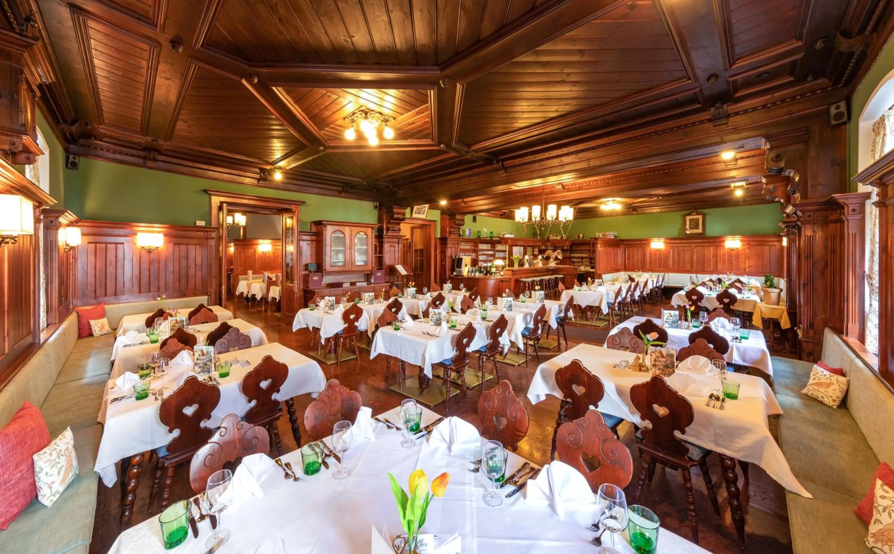 Restaurant/places to eat in Hotel Lebzelter