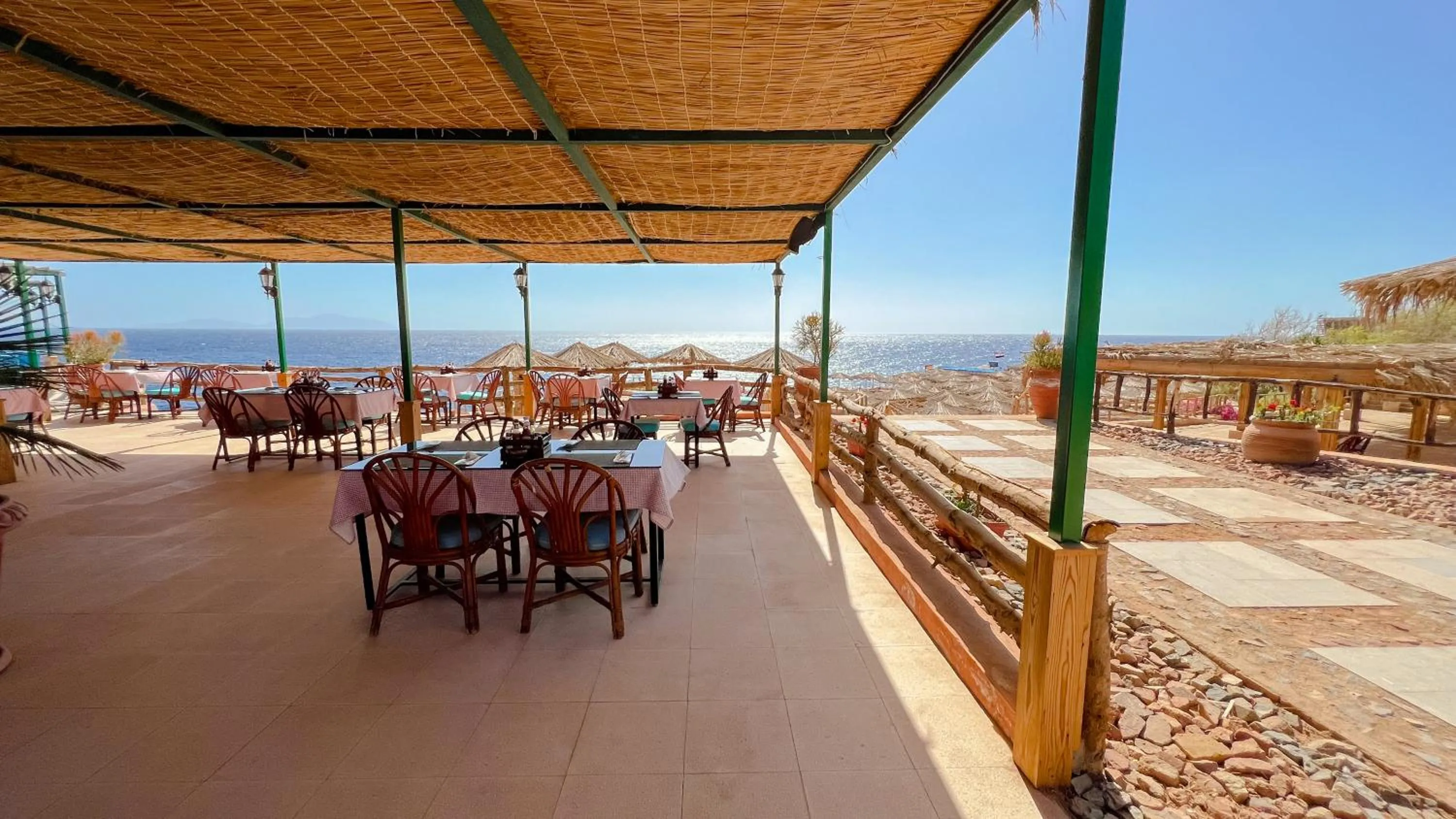 Restaurant/places to eat in Sharm Reef Hotel
