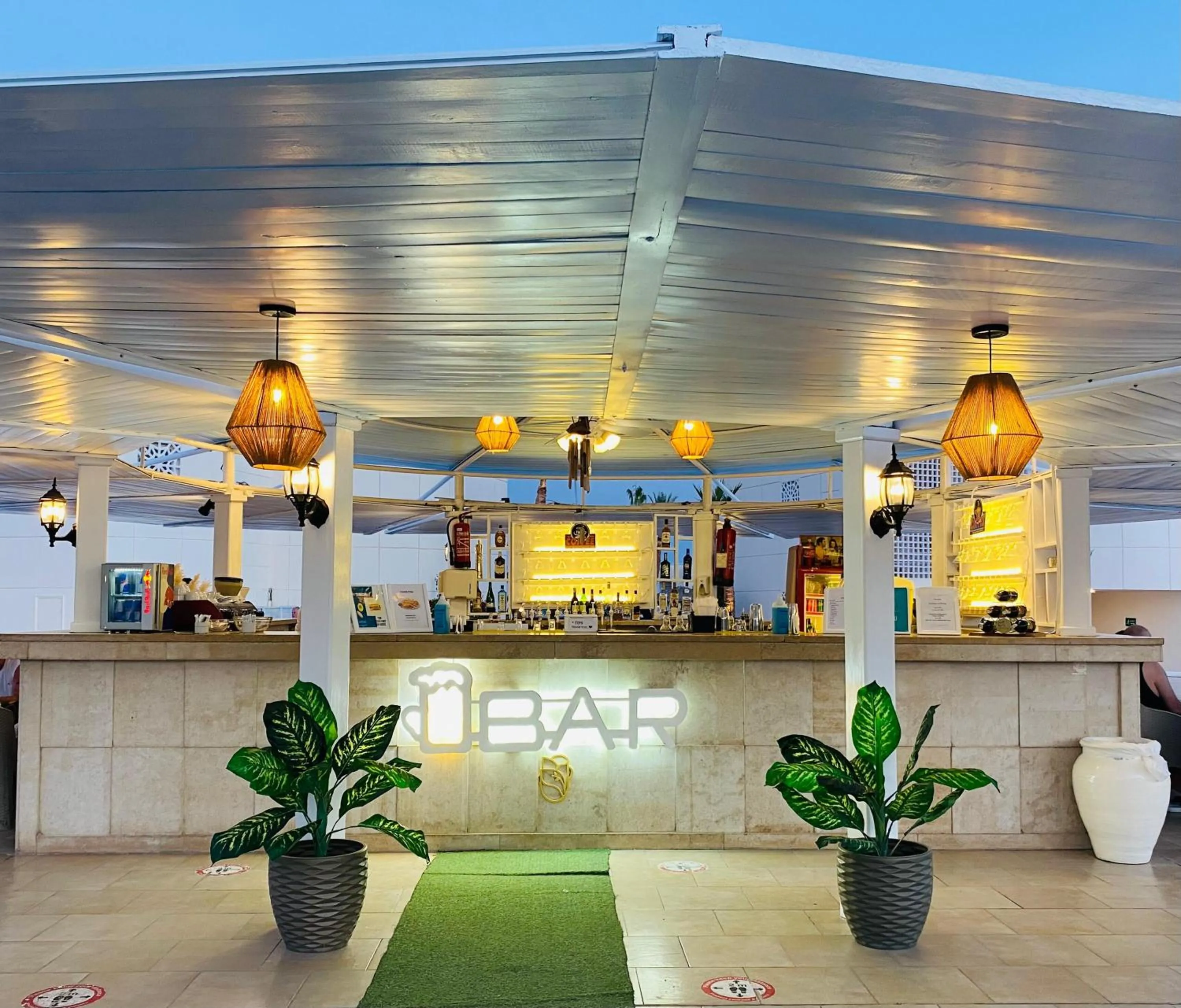 Lounge or bar in Sharm Reef Hotel