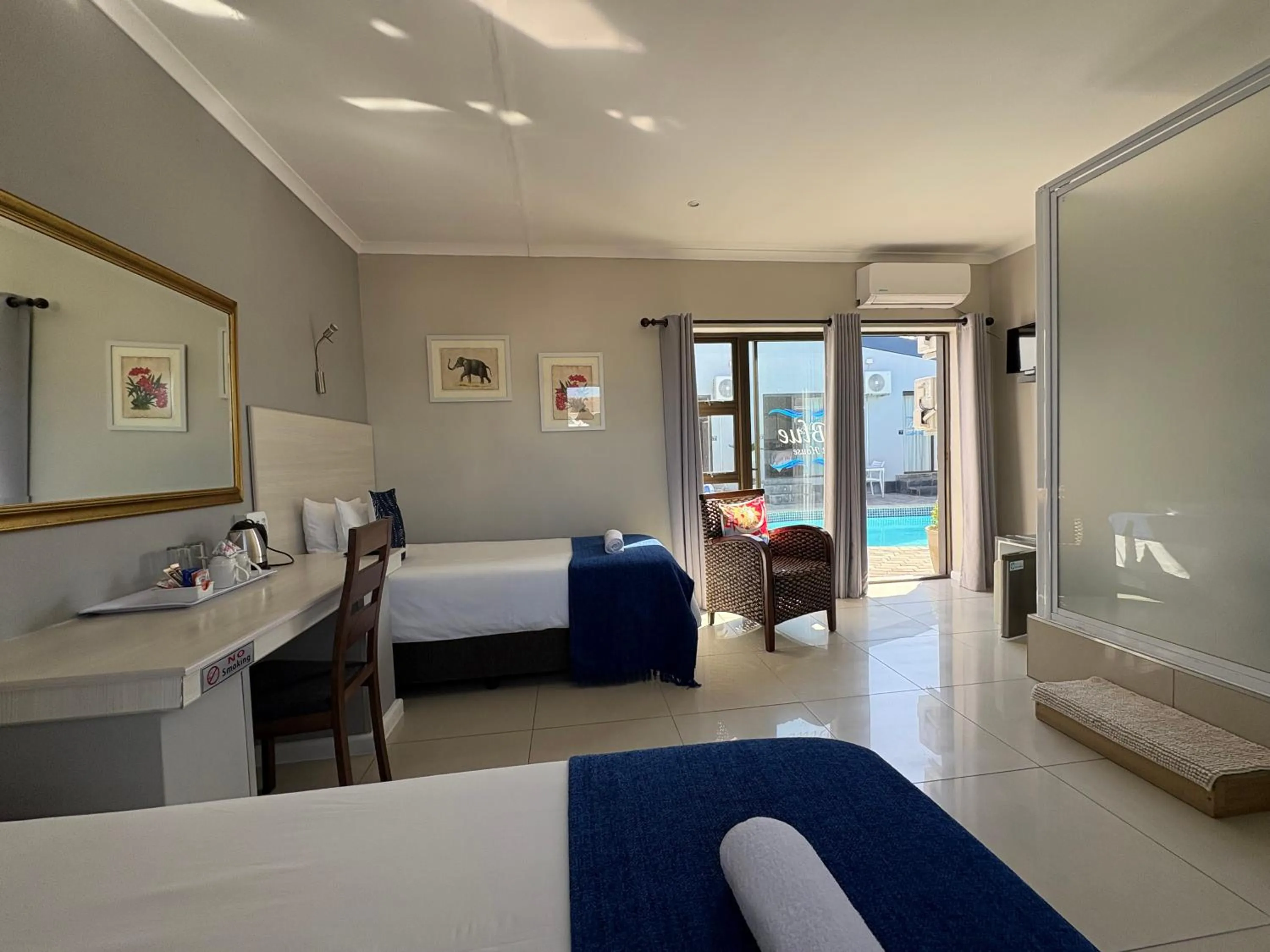 Bedroom, Bed in Le Blue Guesthouse