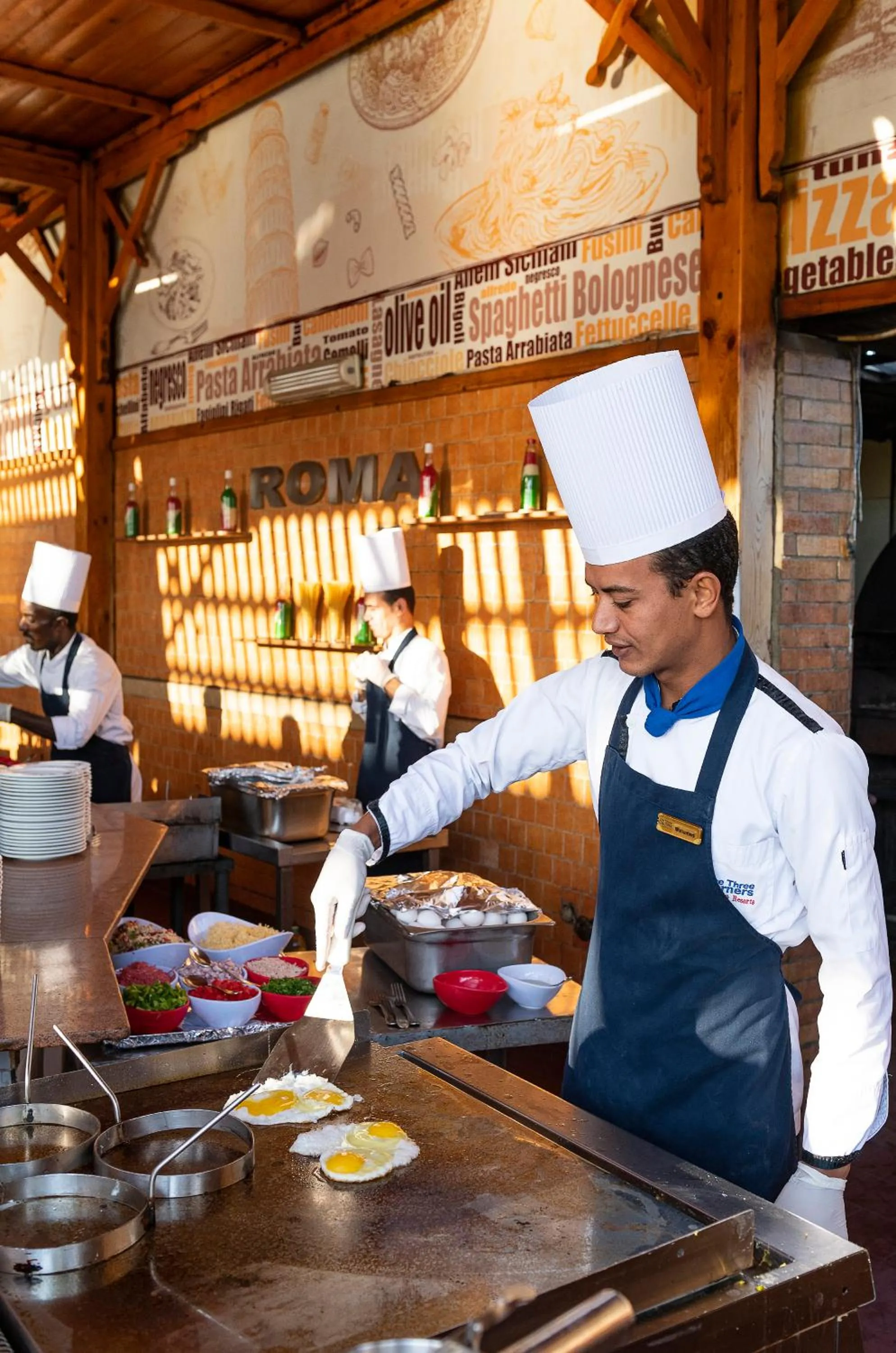 Restaurant/places to eat in Three Corners Sea Beach Resort