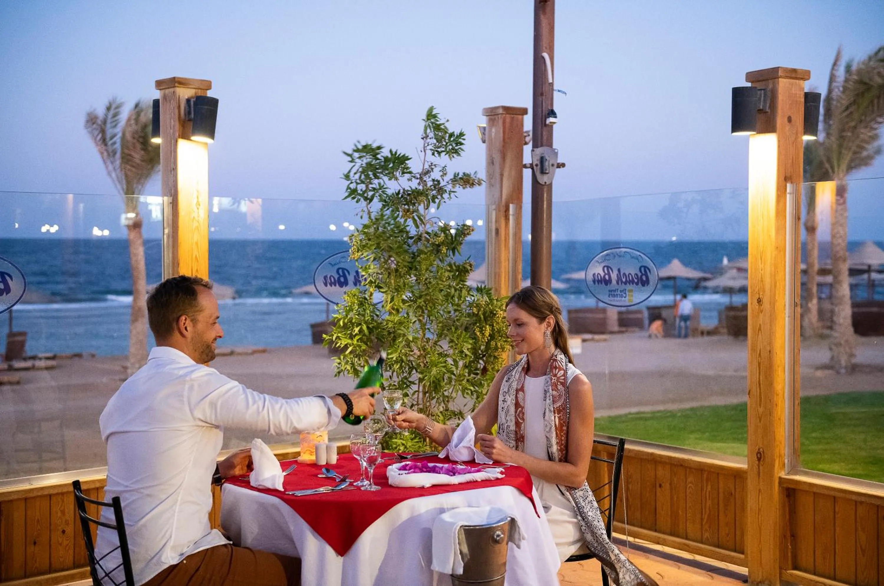 Restaurant/places to eat in Three Corners Sea Beach Resort