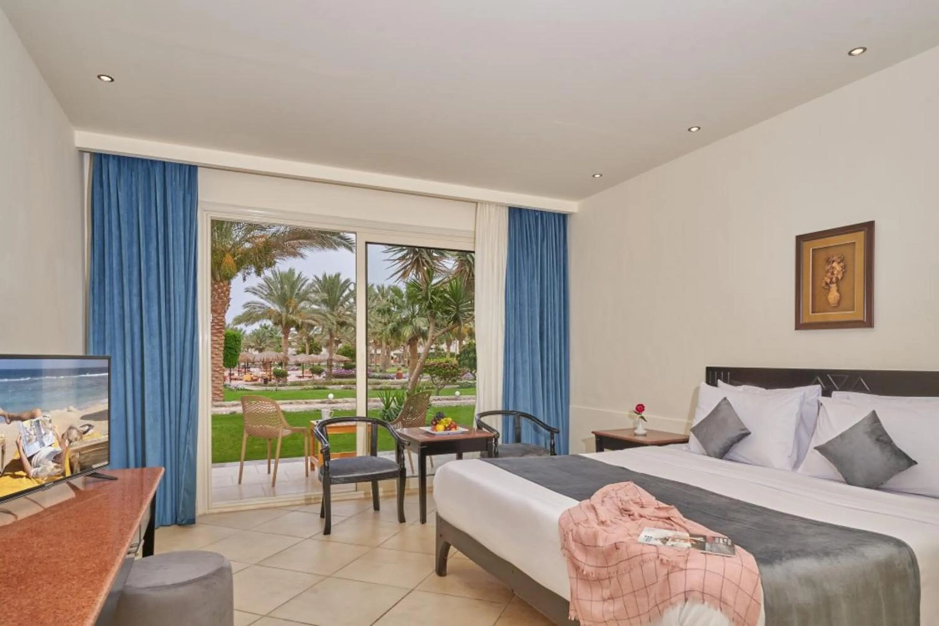 Bedroom, Bed in Three Corners Sea Beach Resort