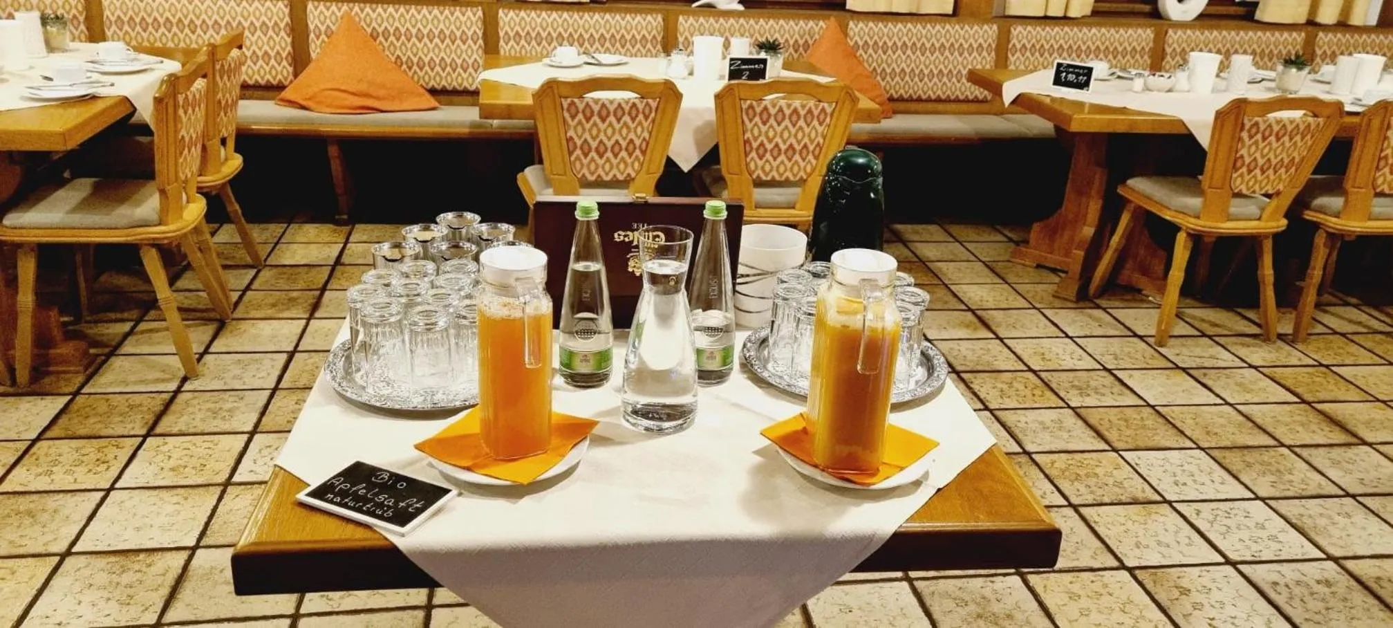 Breakfast in Hotel Schwarzes Ross