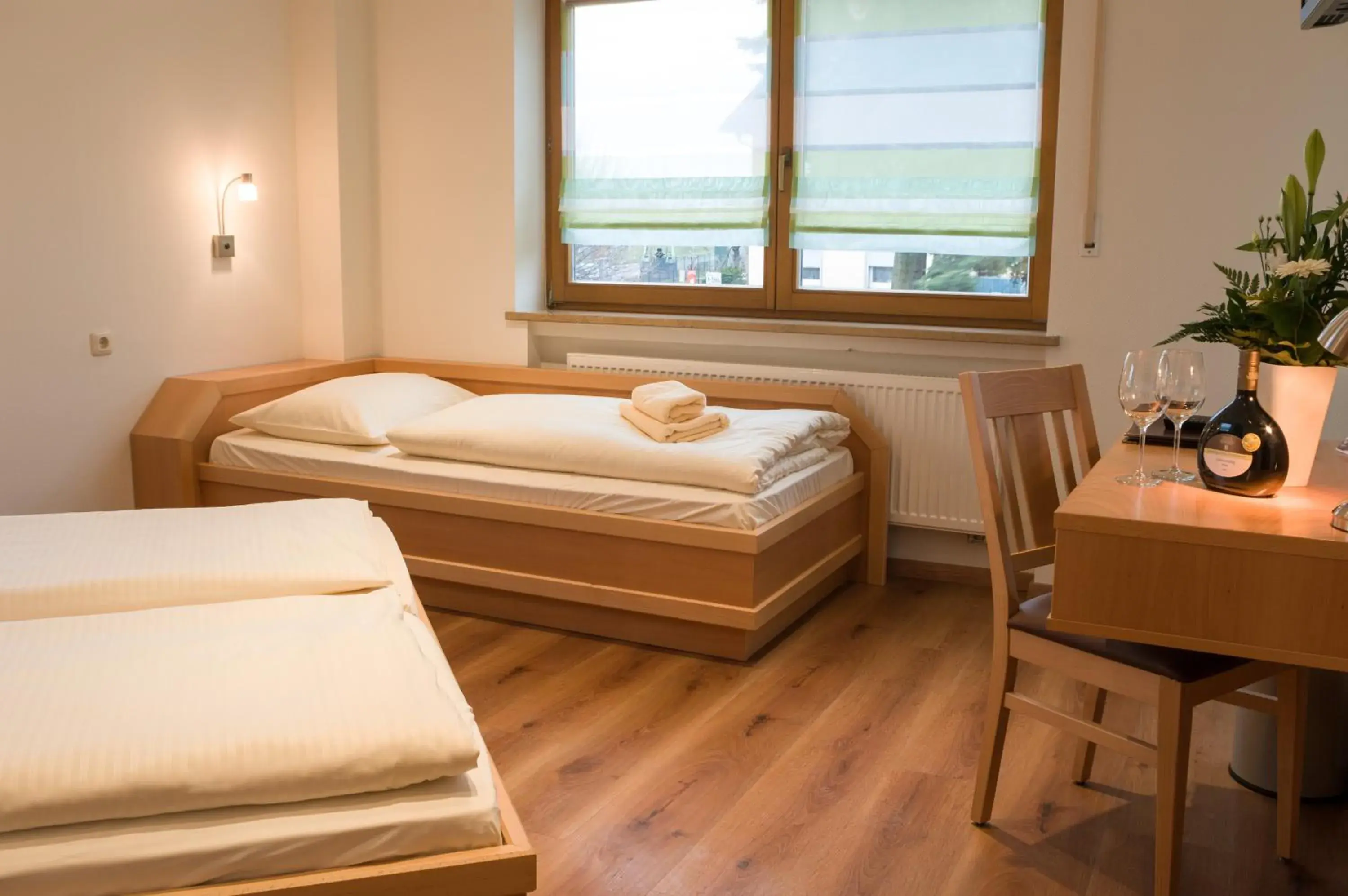 Triple Room in Hotel Schwarzes Ross Triple Room in Hotel Schwarzes Ross