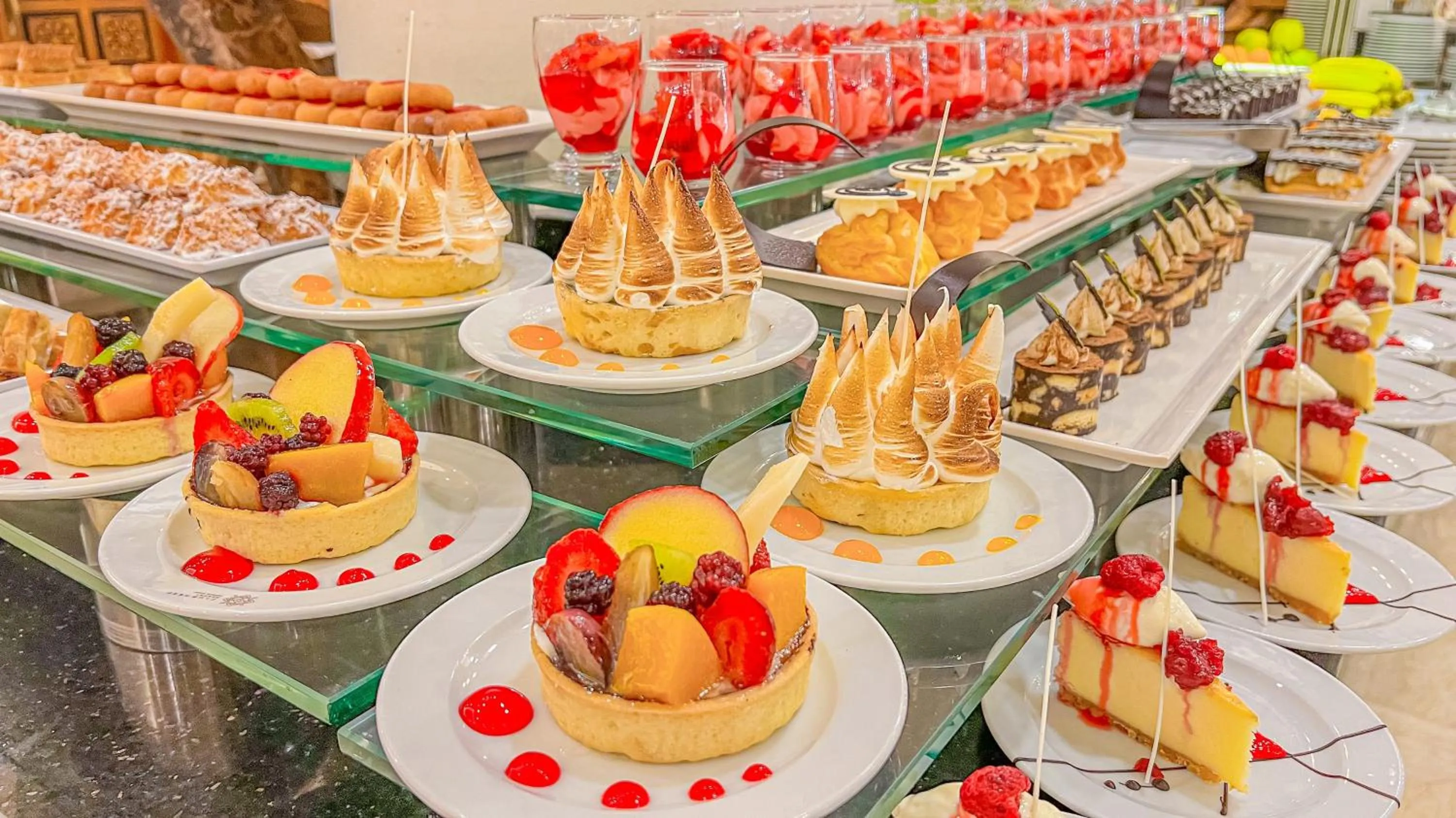 Food in Club Reef Resort & Spa