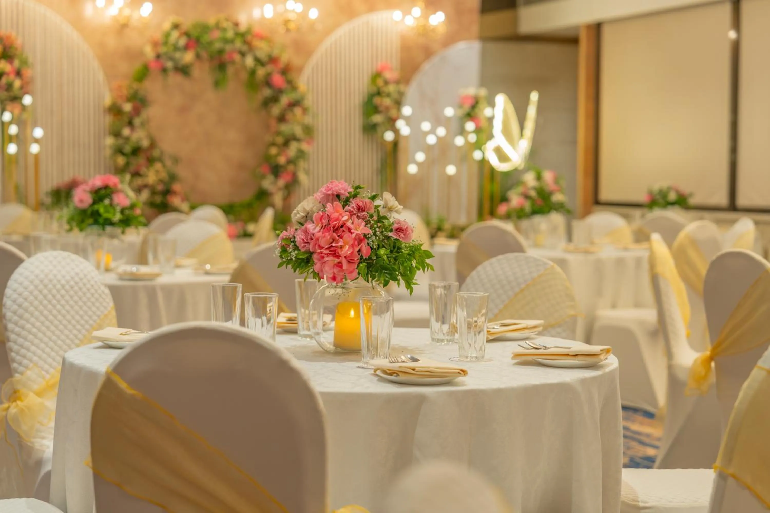 Hotel Kohinoor Continental, Airport - Newly Renovated