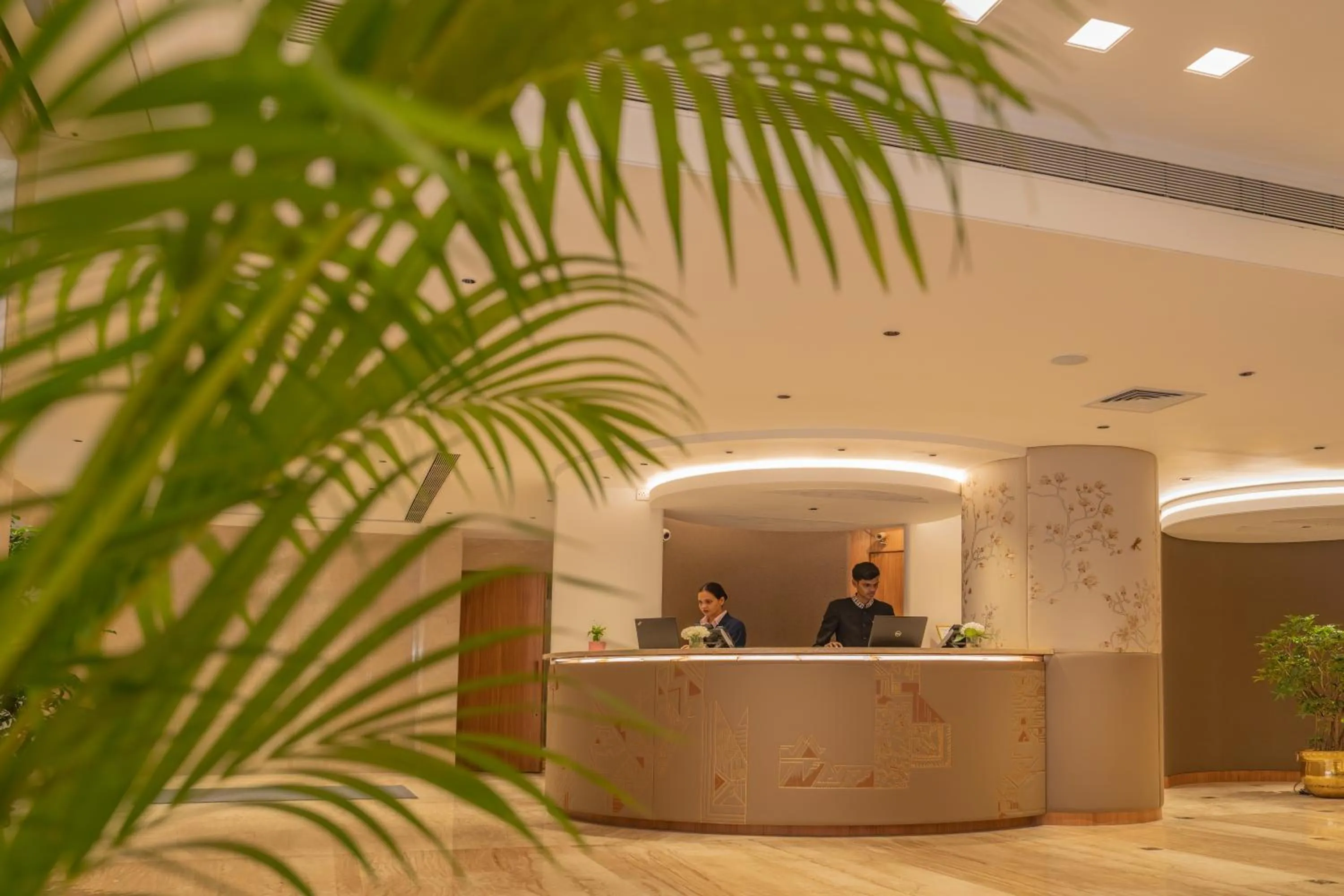 Hotel Kohinoor Continental, Airport - Newly Renovated