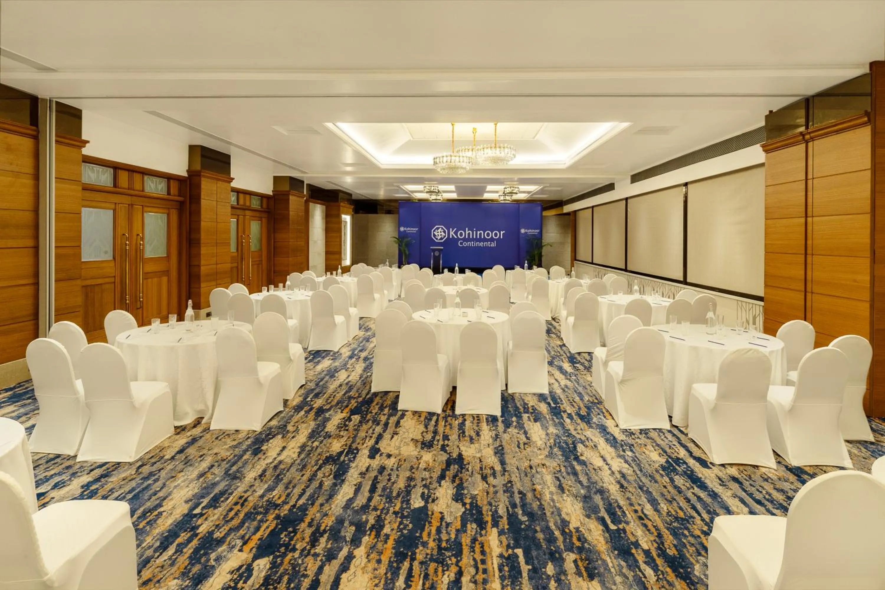 Hotel Kohinoor Continental, Airport - Newly Renovated