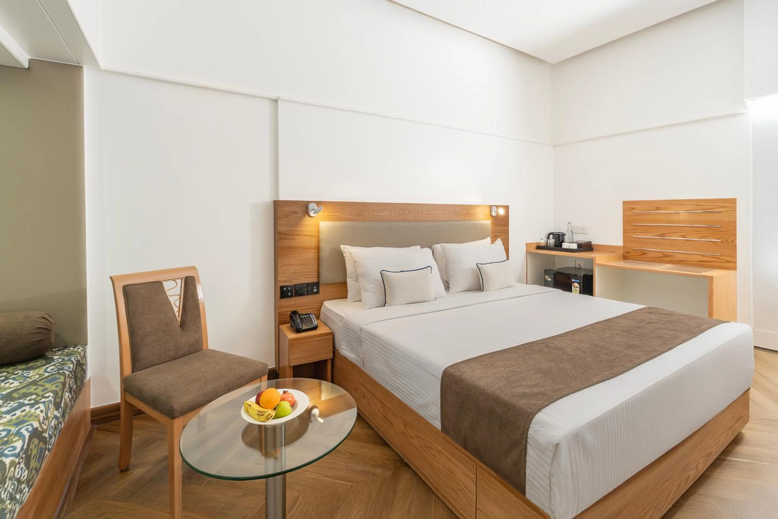 Bed in Hotel Kohinoor Continental, Airport - Newly Renovated