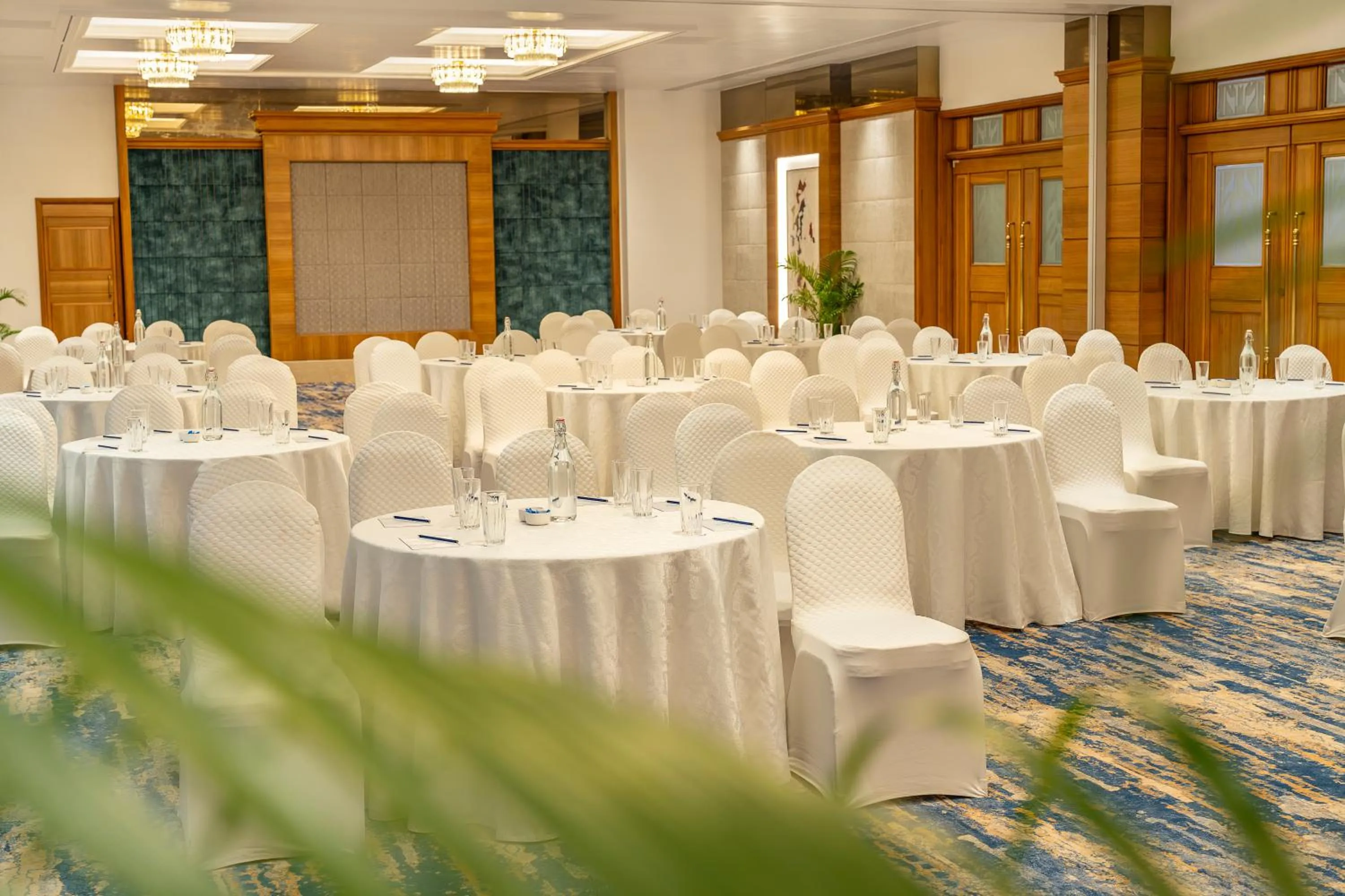 Hotel Kohinoor Continental, Airport - Newly Renovated