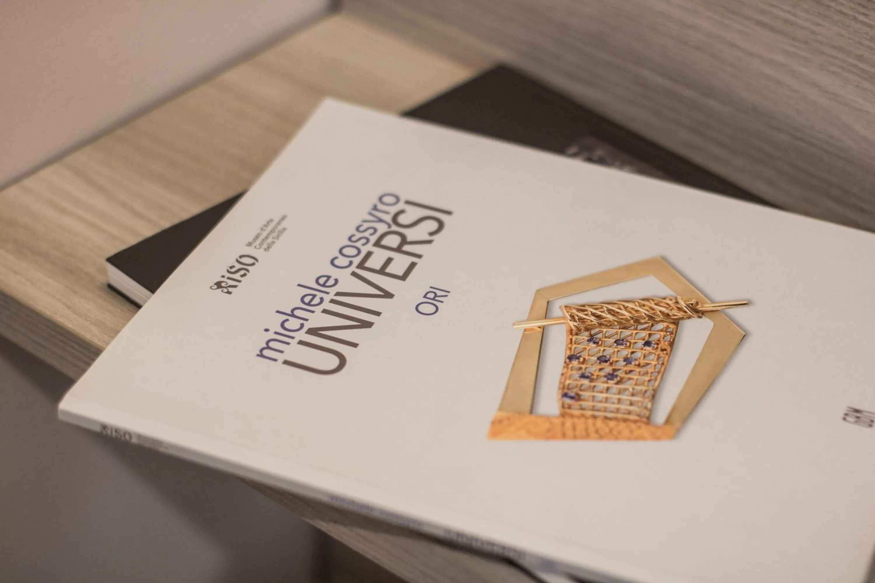 Decorative detail in Bagnasco 18 suite&terrace