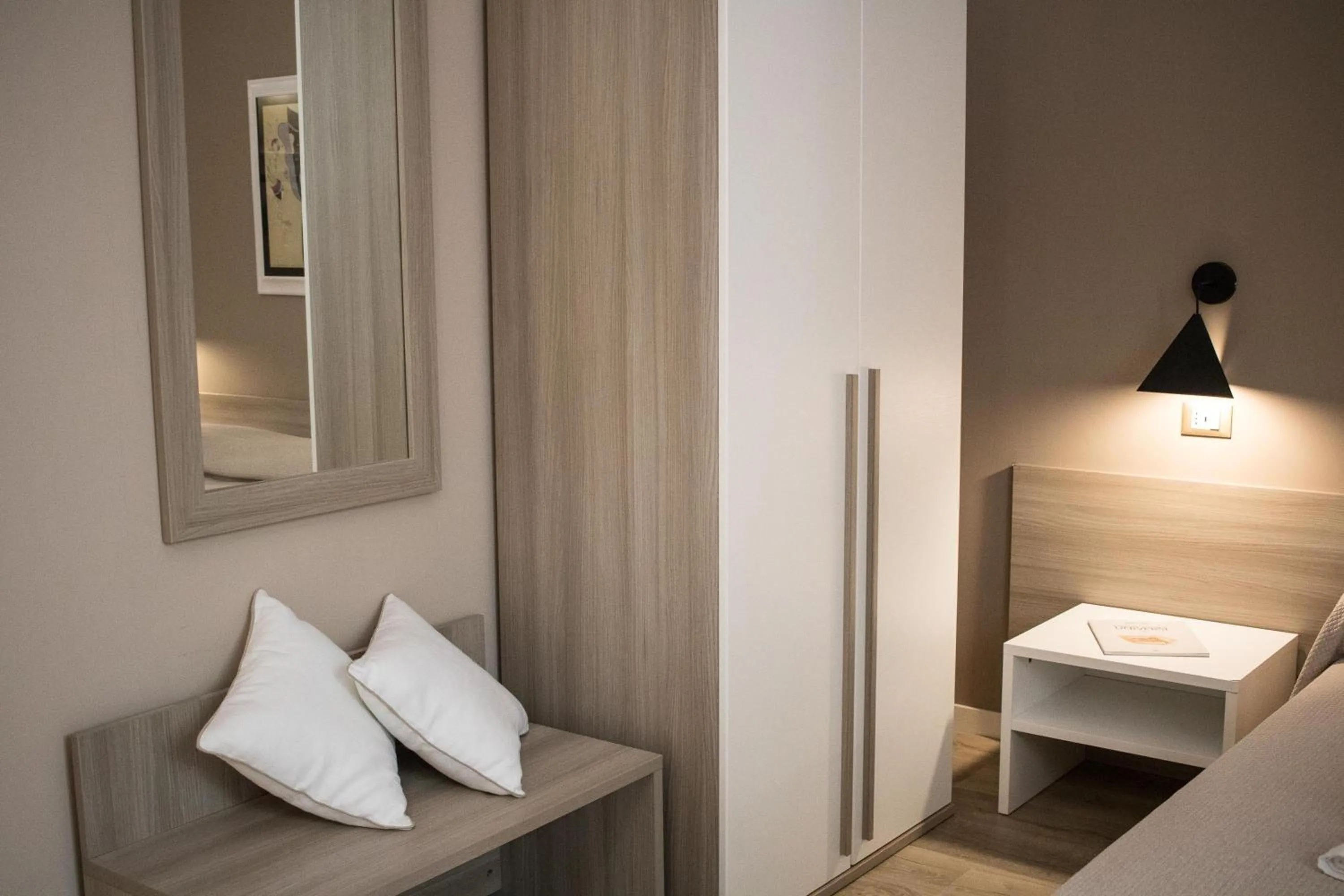 Photo of the whole room, Bed in Bagnasco 18 suite&terrace