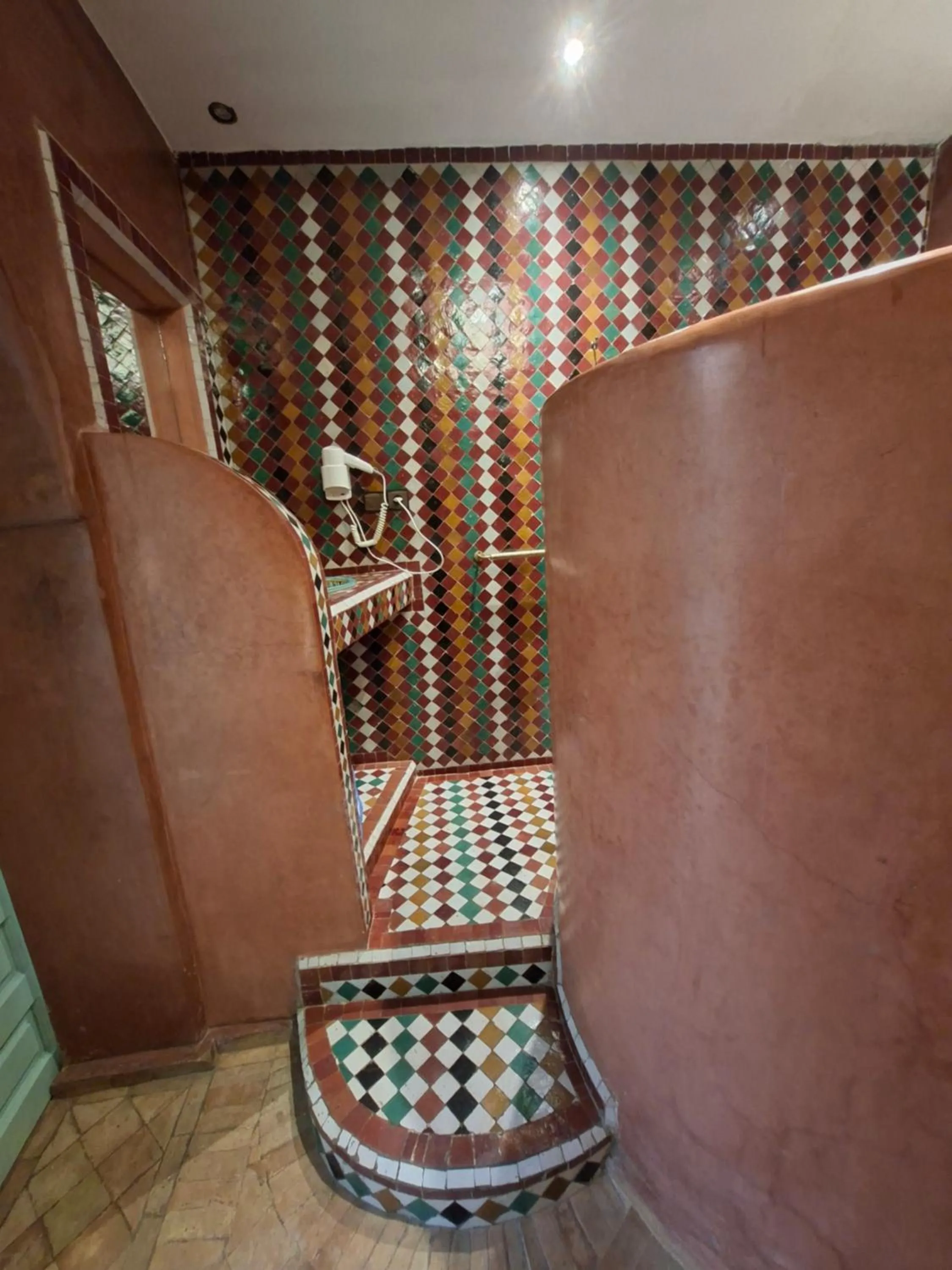 Shower in Riad Moullaoud