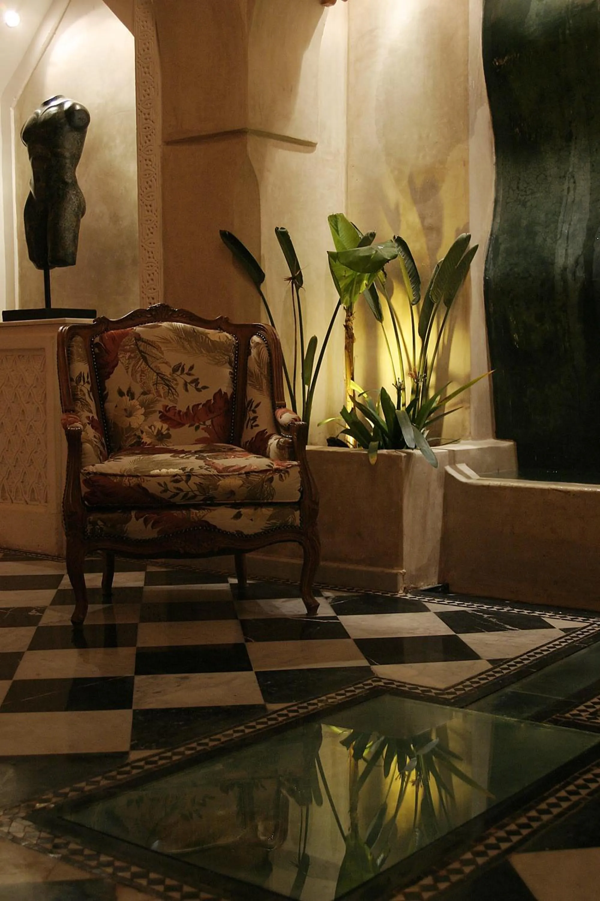 Restaurant/places to eat in Riad Moullaoud